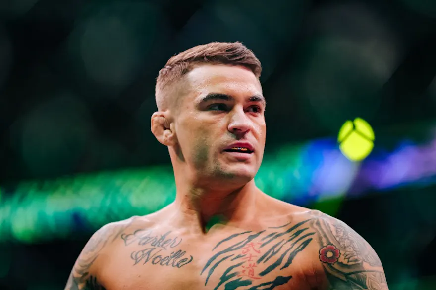 Dustin Poirier prepares for his lightweight title fight against Charles Oliveira of Brazil during the UFC 269 event at T-Mobile Arena as we look at the UFC 291 DraftKings promo code.