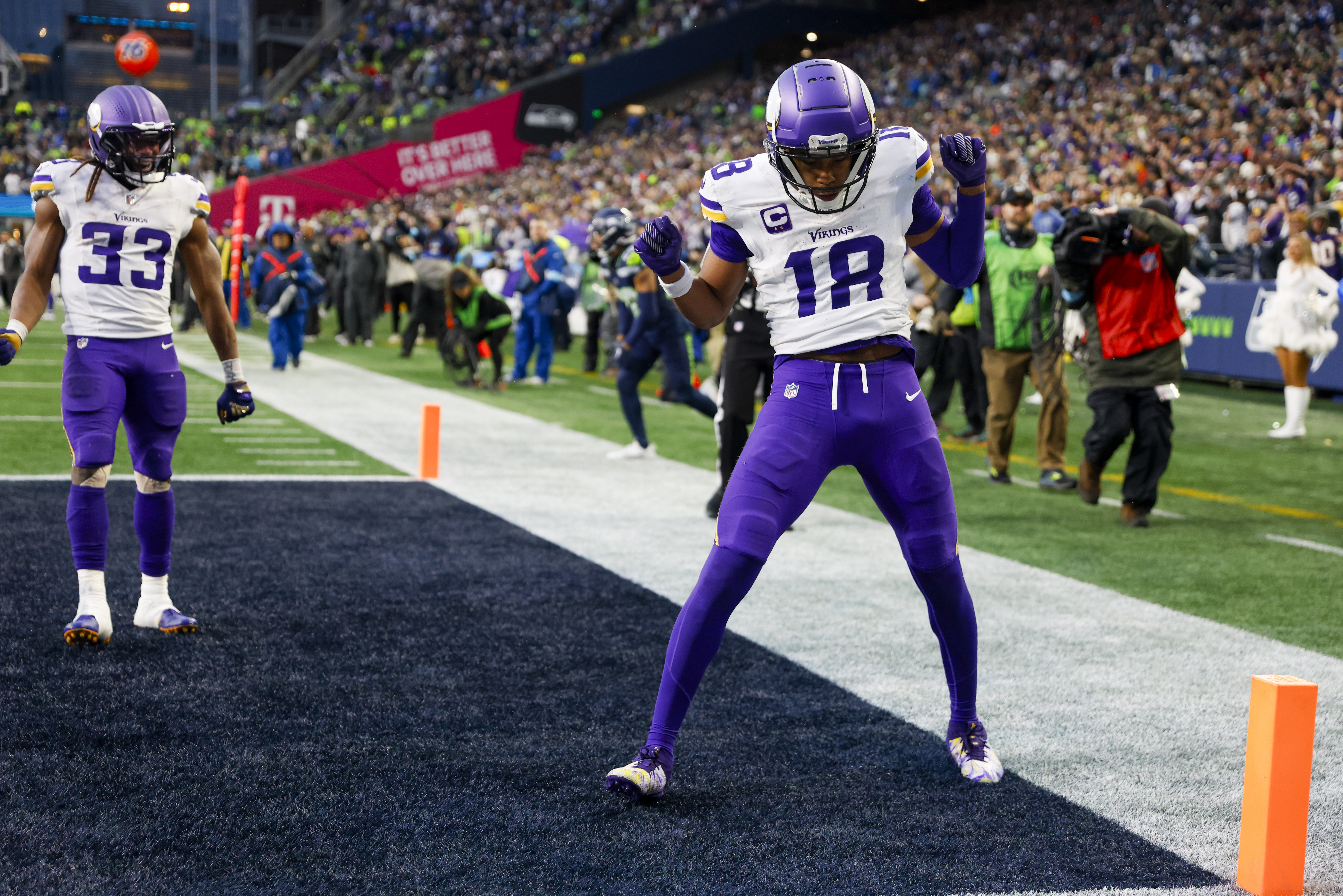 Best Falcons vs. Vikings Player Prop Bets for Sunday Night Football: SNF Odds & Picks