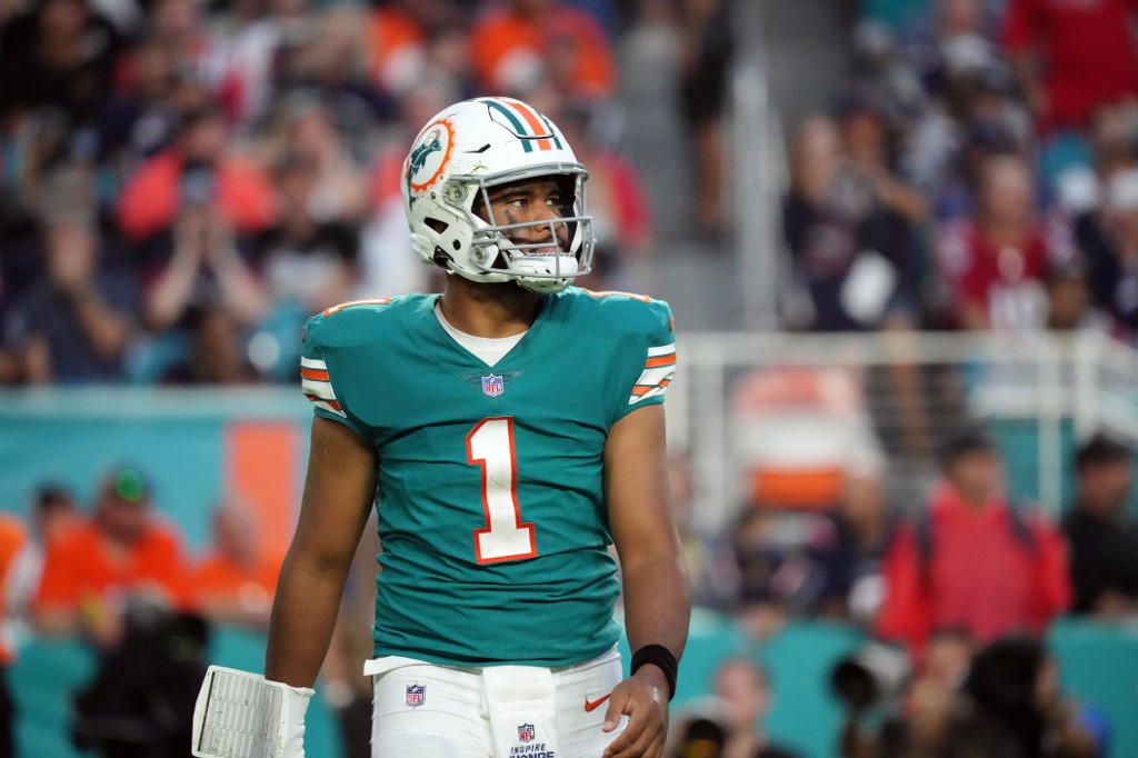 2022 NFL betting preview: Miami Dolphins odds, picks, predictions, schedule