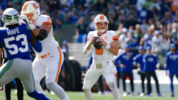 NFL Clutch Factor Power Rankings 2025: Clutch QB Rankings, Best QB Prop Bets for Week 6