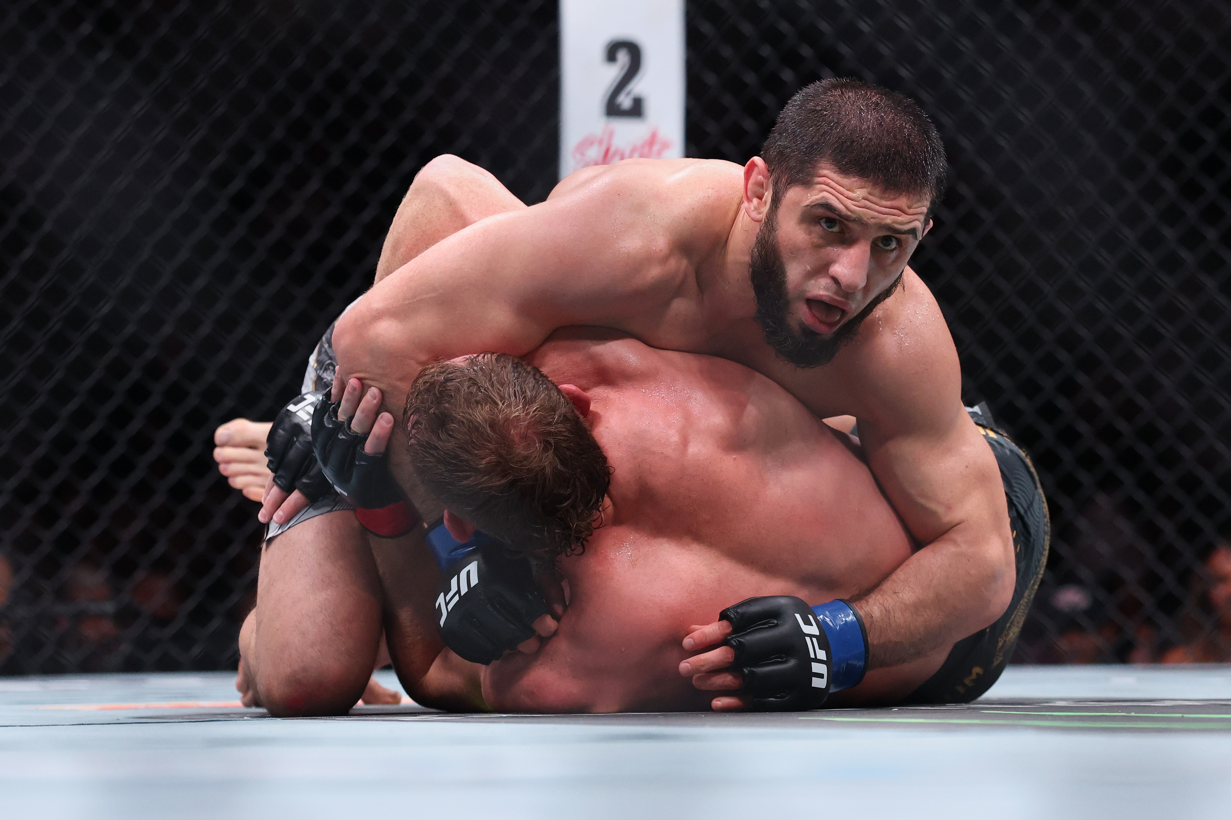  Islam Makhachev fights as we look at the UFC 330 odds