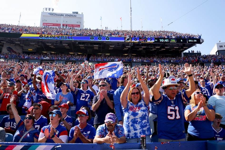 L.A. Chargers vs. Kansas City Chiefs: Thursday Night Football betting odds,  picks, open thread - Buffalo Rumblings