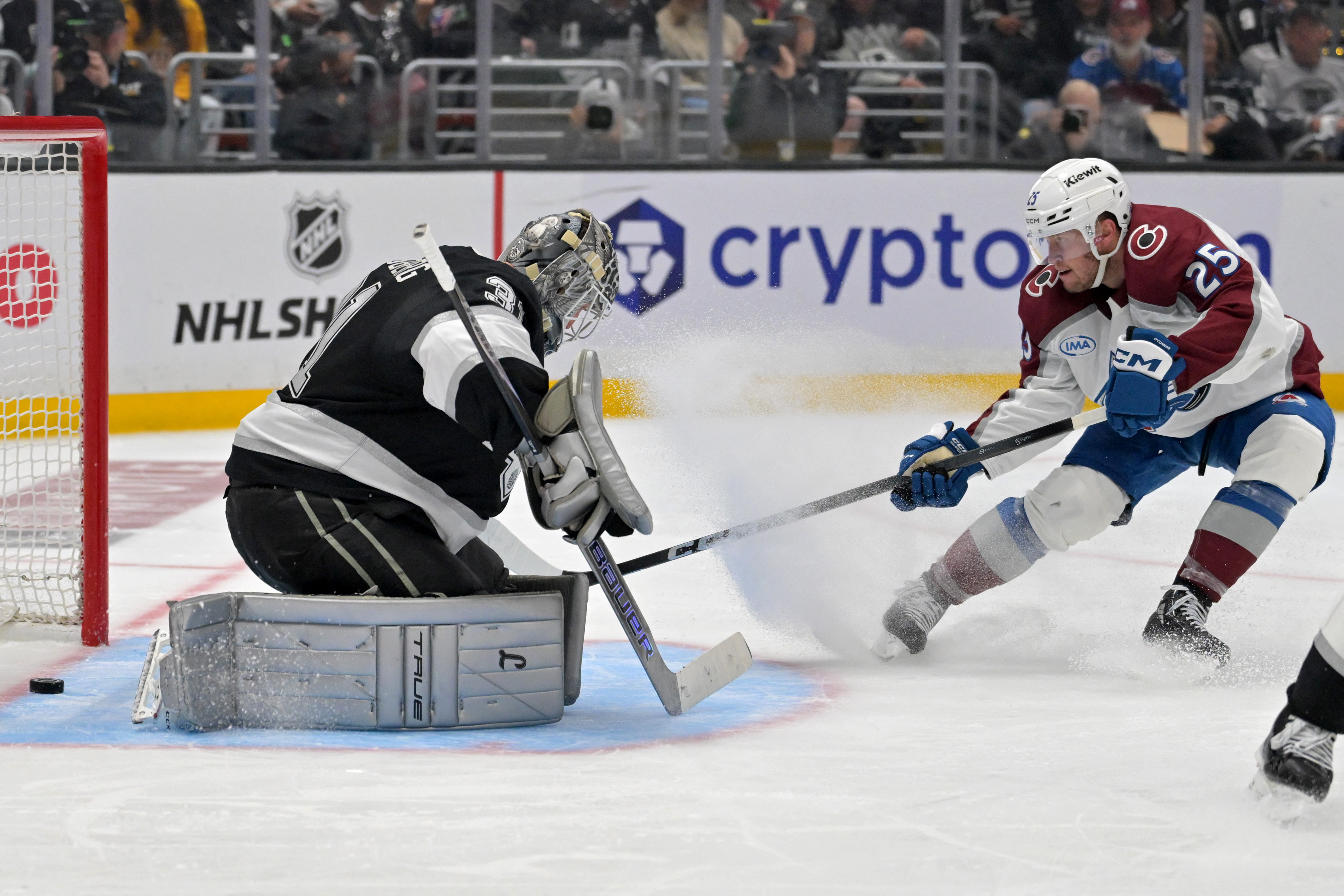 Colorado scores a goal as I offer my Avalanche vs. Kings prediction for today's Game 4.