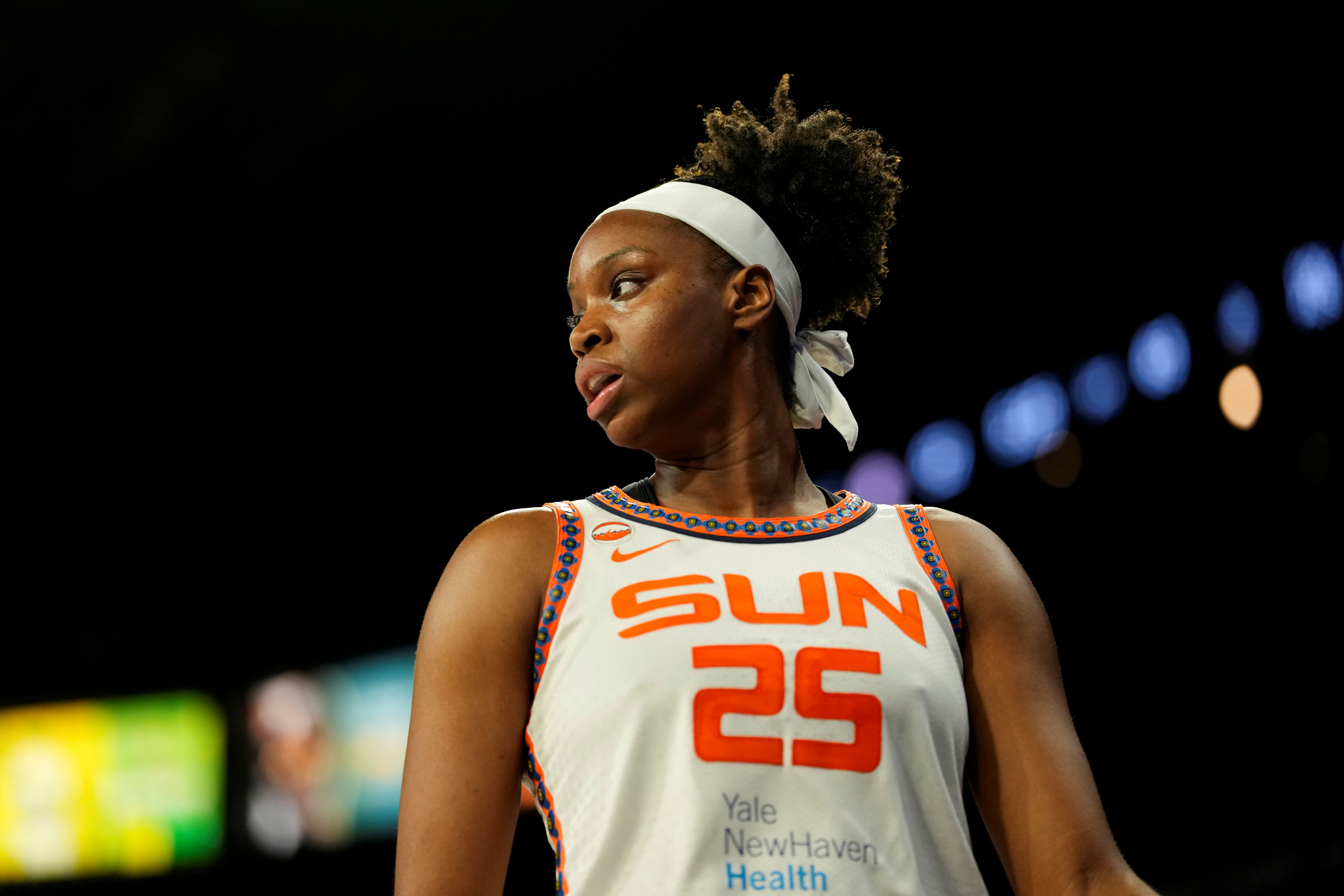 Connecticut Sun guard Kennedy Burke (25) looks on as we break down our Sun vs. Sparks prediction.
