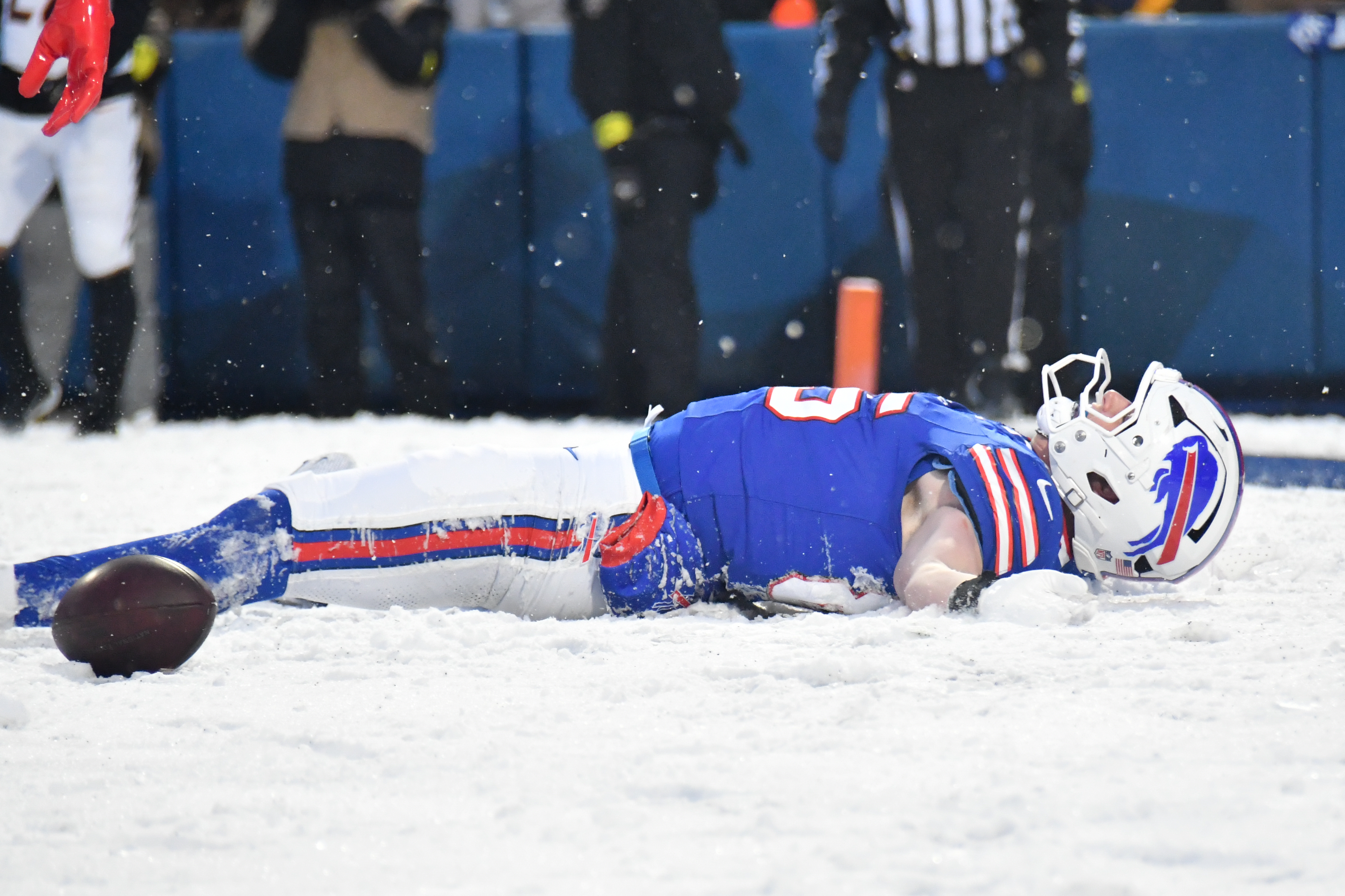 NFL Odds Week 16: Betting Lines, Spreads & Totals for Every Game