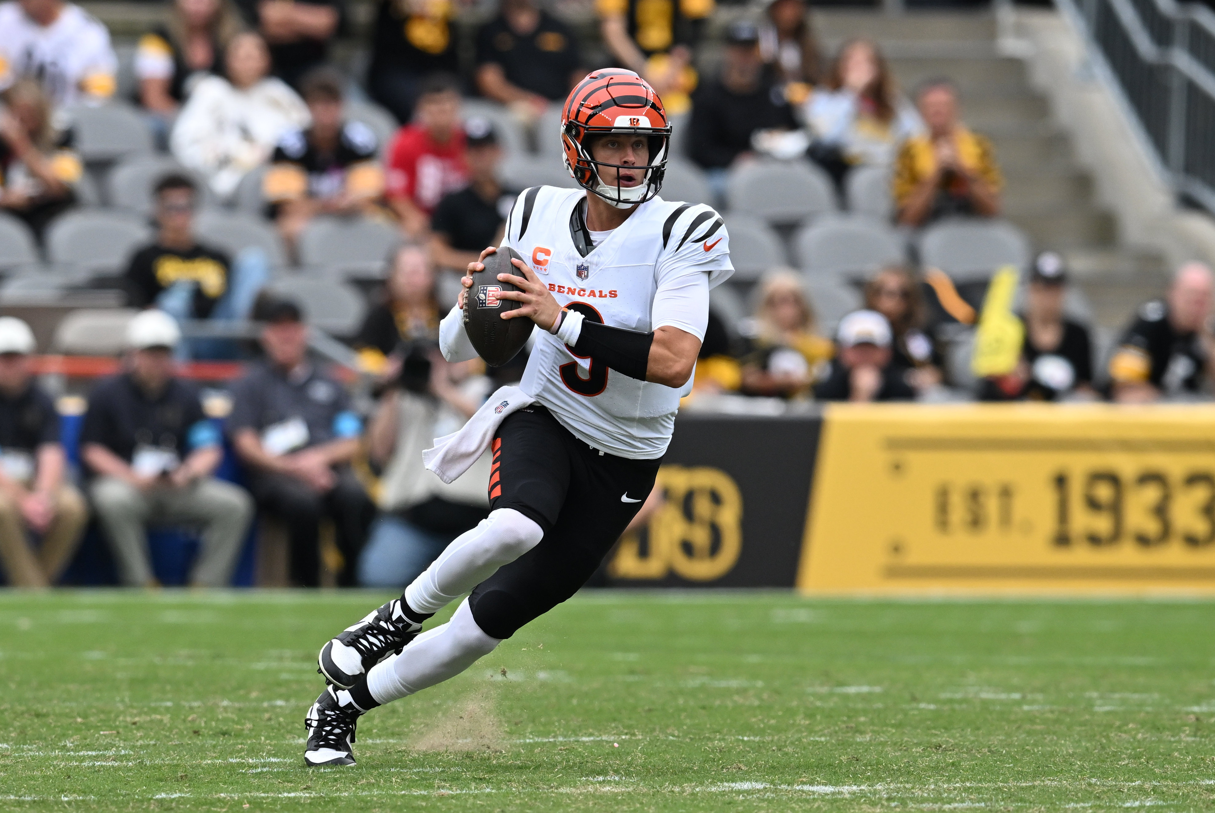 Pictured: Quarterback Joe Burrow in action as we break down our Jaguars vs. Bengals Prediction. Photo by Barry Reeger-Imagn Images.
