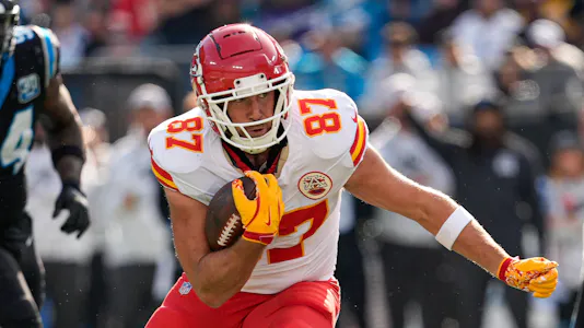 Kansas City Chiefs tight end Travis Kelce (87) makes a cut as we offer our FanDuel promo code offer for Black Friday.