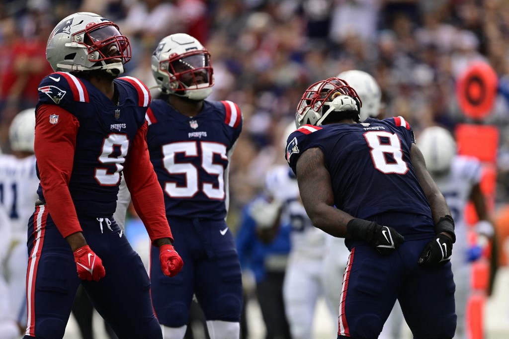 NFL Week 14: Patriots vs. Cardinals Player Props & Predictions, Monday  December 12, 2022