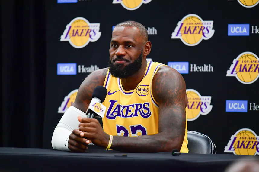LeBron James Retirement Odds: Will King James Announce NBA Retirement on Tuesday?