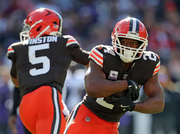 Cleveland Browns running back Nick Chubb rushes as we make our best Week 9 NFL upset picks.