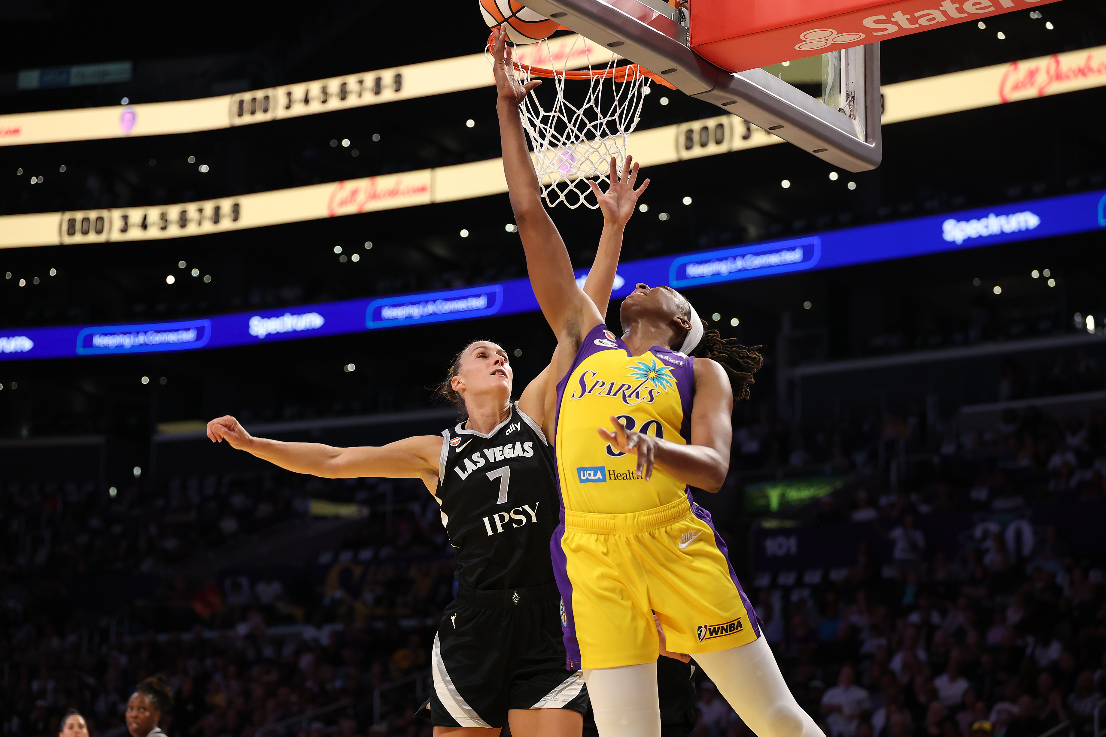  Los Angeles Sparks forward Nneka Ogwumike - who's featured in my Sparks vs. Mystics prediction - goes to the basket.