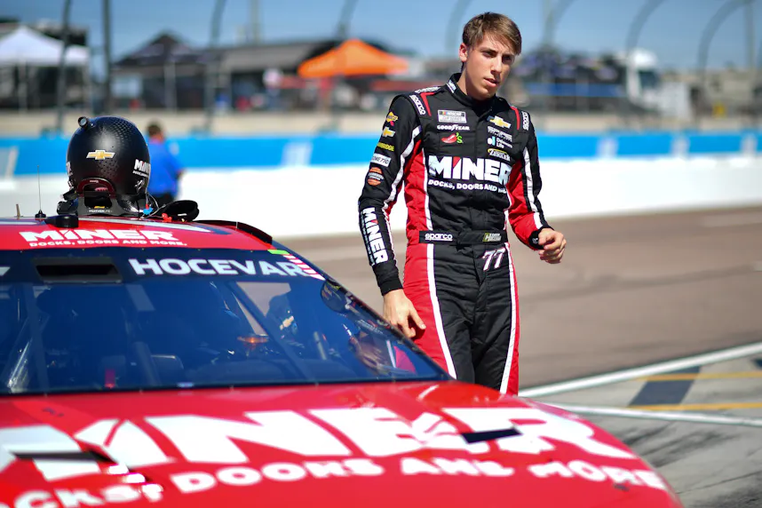 Best NASCAR Long Shots Today at Phoenix: Sleepers & Value Bets for 2025 Shriners Children's 500