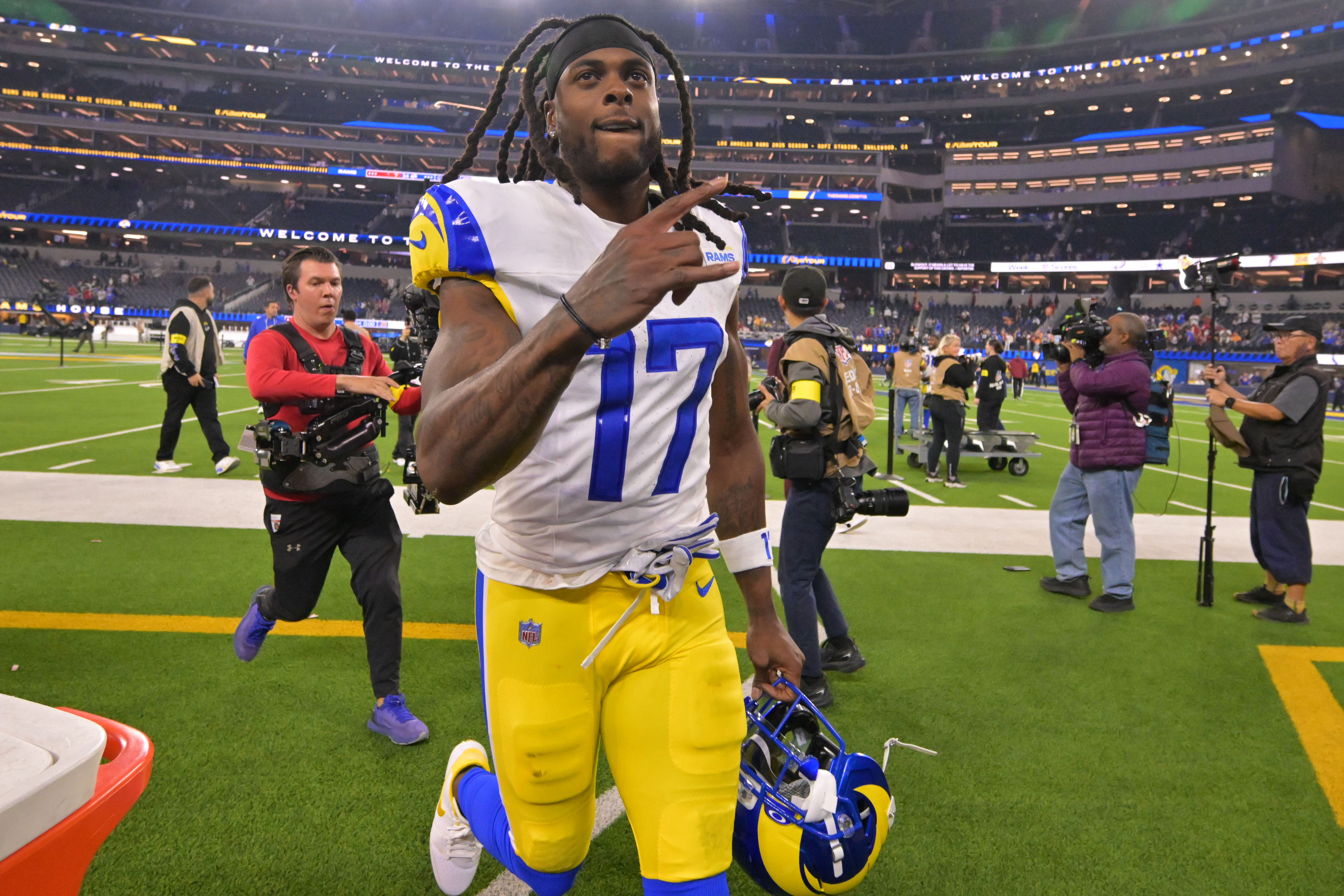 Super Bowl Odds 2026: Rams, Seahawks, Packers Enter Week 14 as Betting Favorites