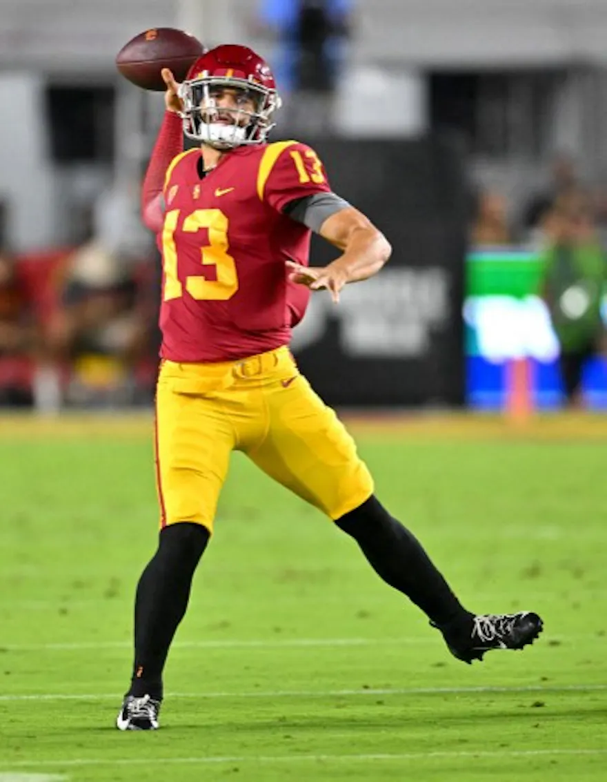 Quarterback Caleb Williams of the USC Trojans sets to pass against the Fresno State Bulldogs at United Airlines Field on Sept. 17, 2022 in Los Angeles, California