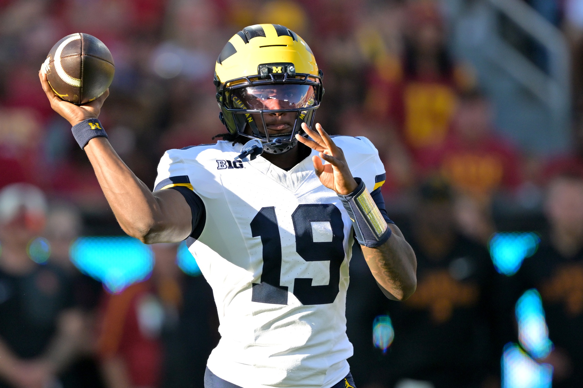 Washington vs. Michigan Player Prop Picks: Best Prop Bets & TD Picks for Week 8