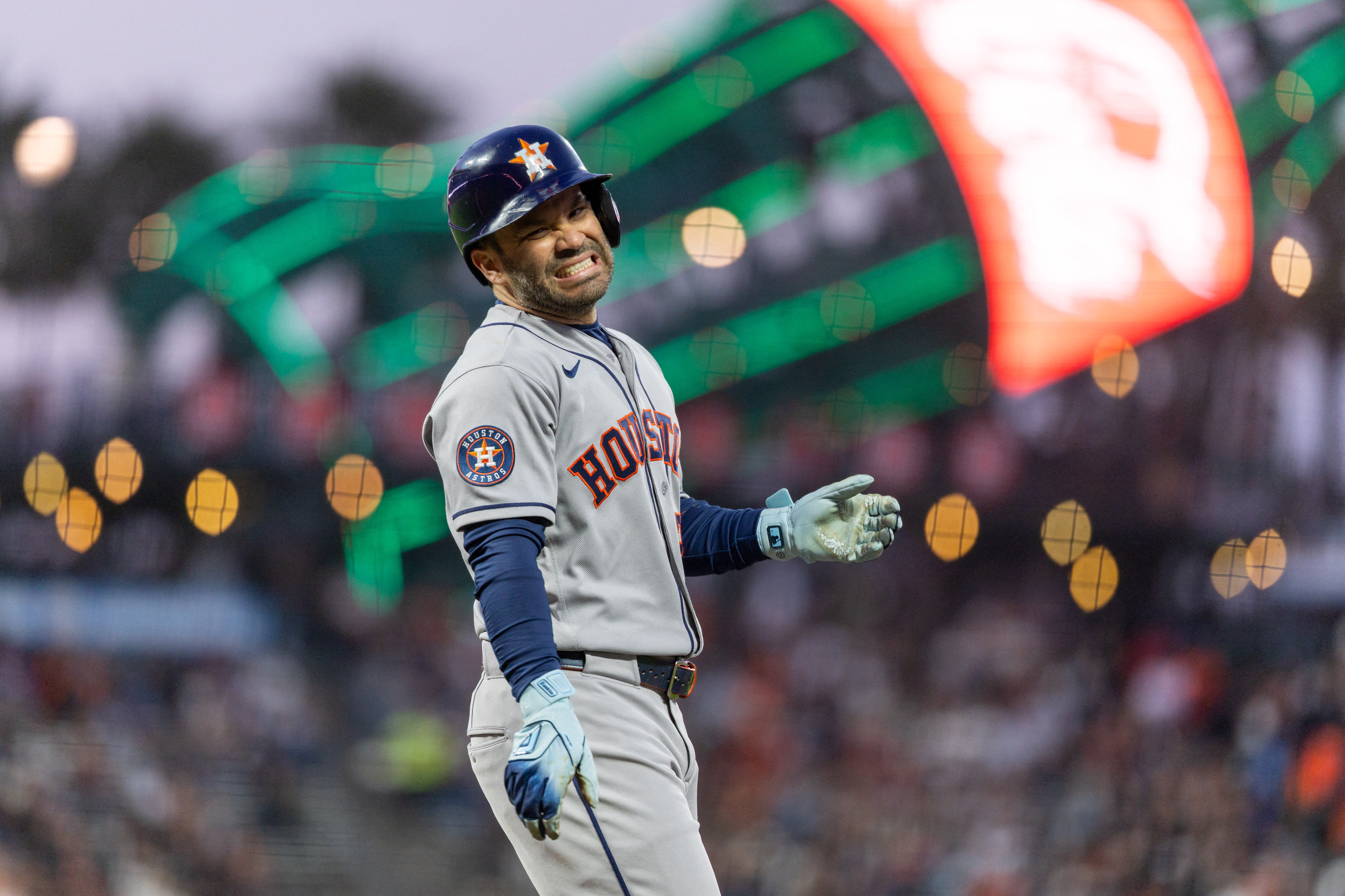 Astros second baseman Jose Altuve (27) reacts as we break down our White Sox vs. Astros prediction.