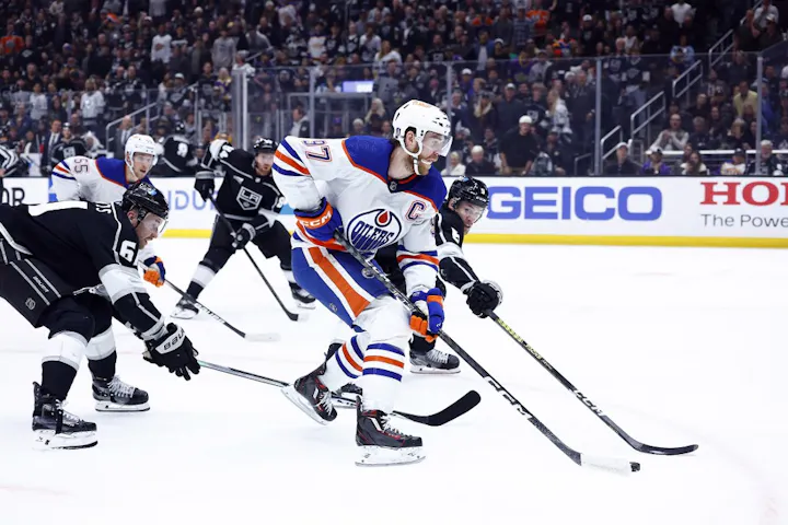 Kings vs. Oilers Predictions & Odds: Game 5 Expert Picks for Wedensday