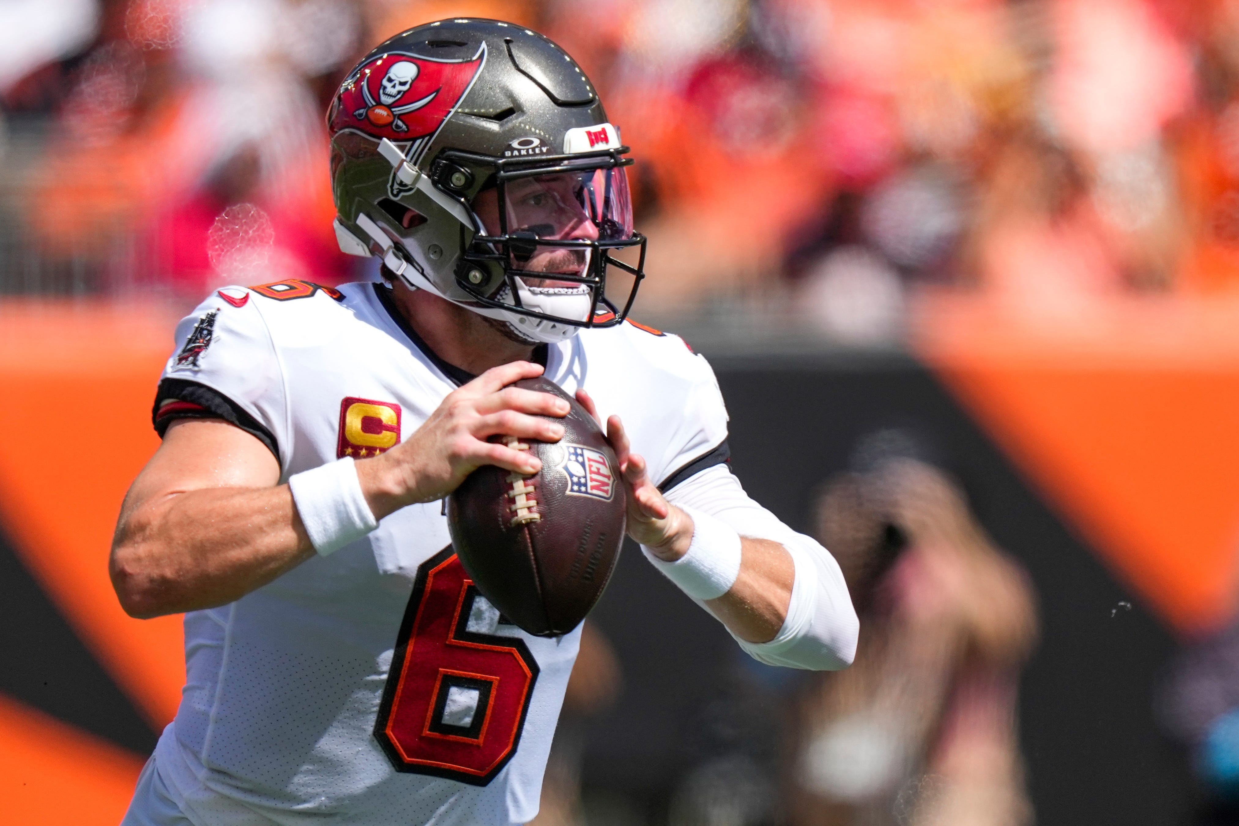 Tampa Bay Buccaneers quarterback Baker Mayfield (6) drops back to throw as he is featured in our Browns vs. Buccaneers prediction.
