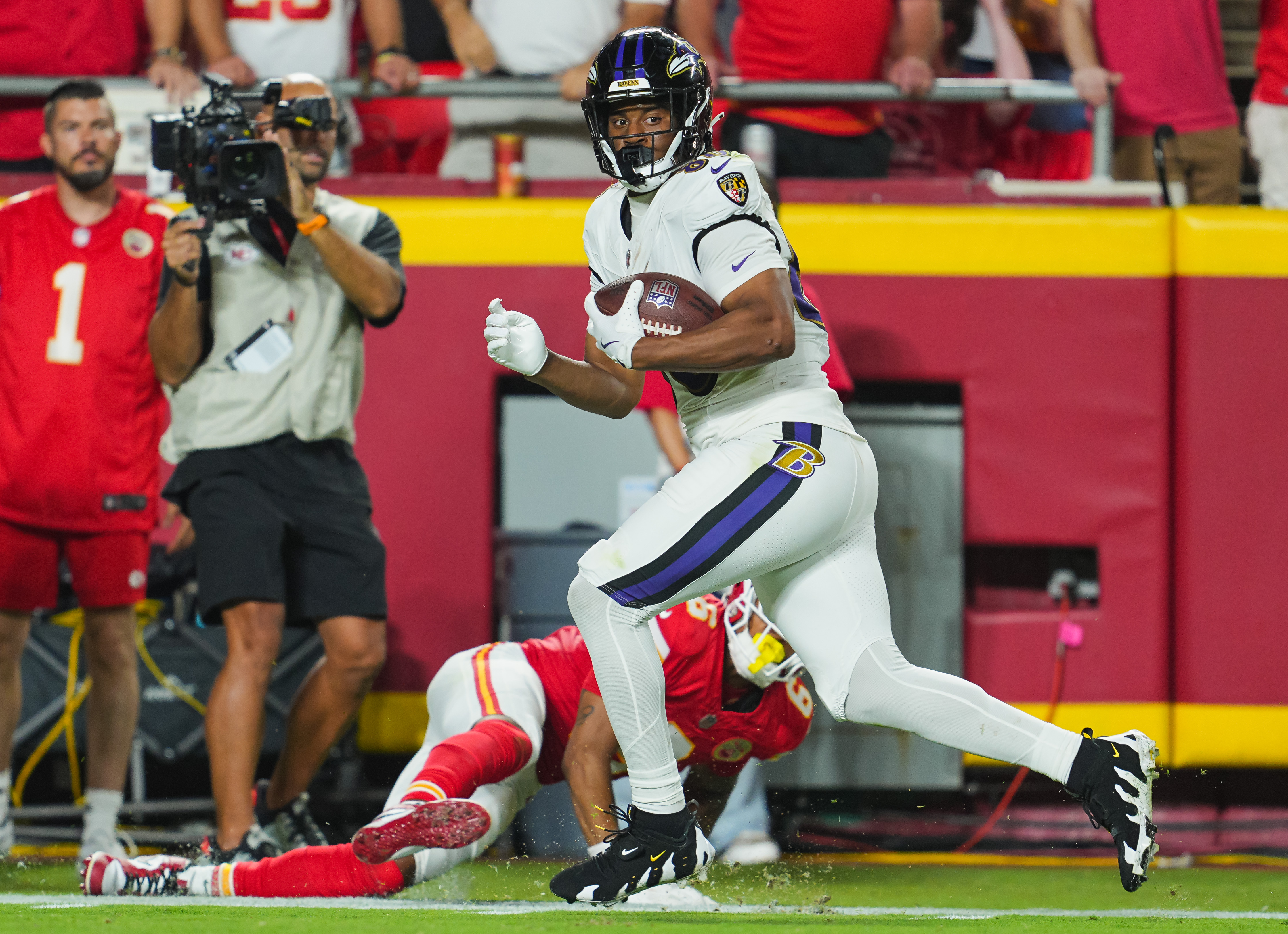 First Touchdown Scorer Predictions Week 2: Picks & Odds for Sunday, MNF