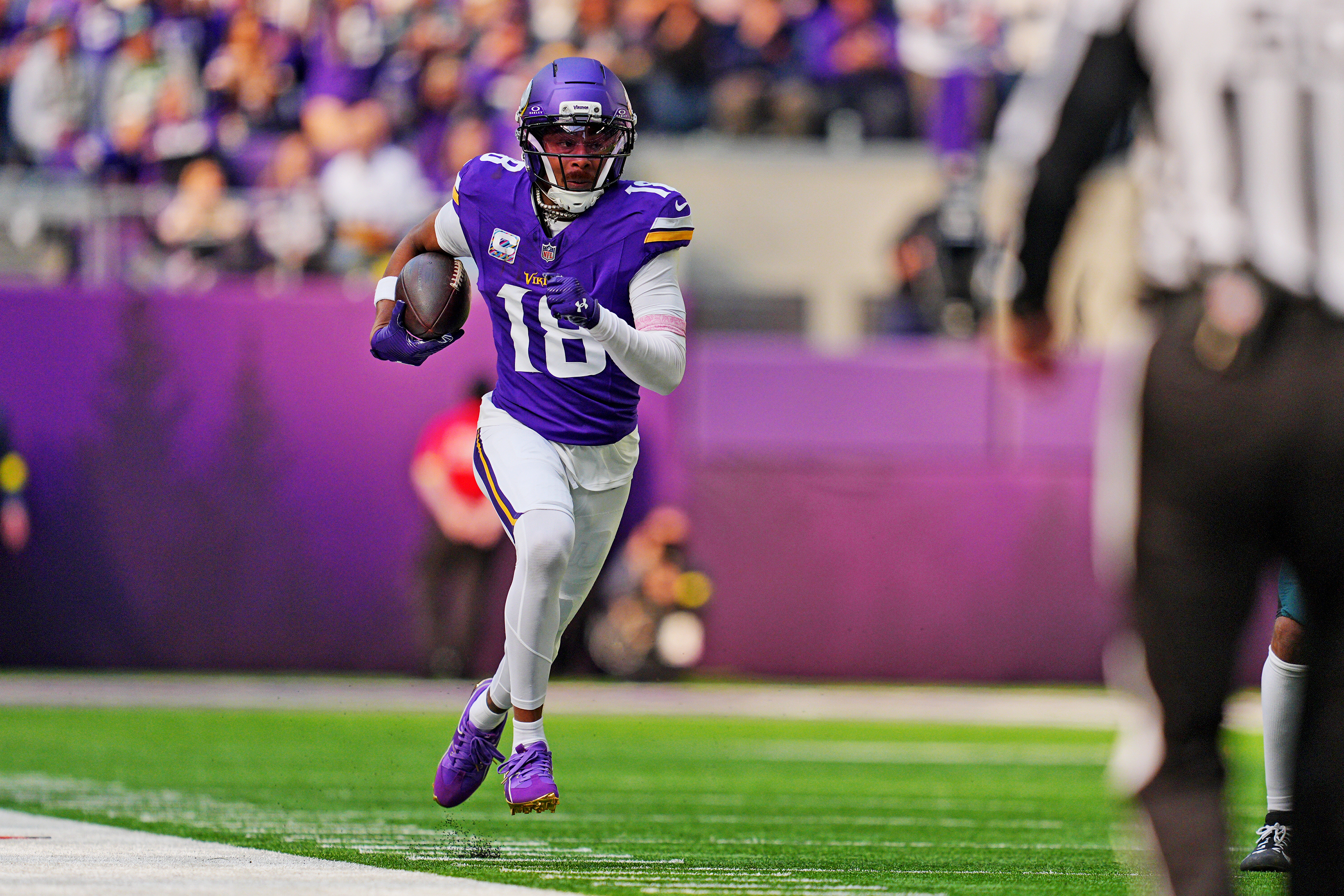Anytime Touchdown Scorer Predictions for Thursday Night Football: Vikings vs. Chargers