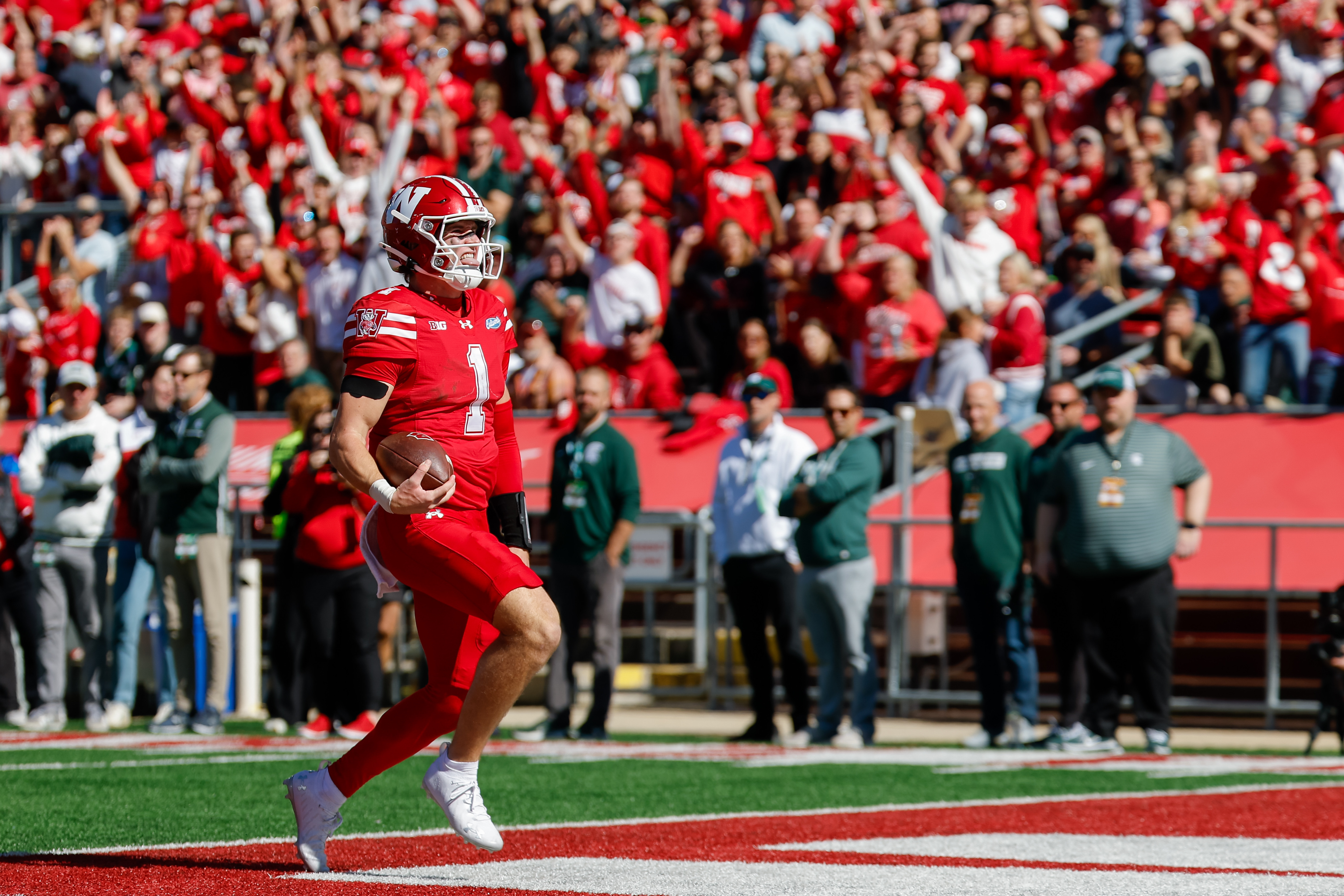 Pictured: Badgers quarterback Colton Joseph in action as we break down our Wisconsin vs. UCLA Prediction. Photo by Darren Lee/Cal Sport Media/Sipa USA.