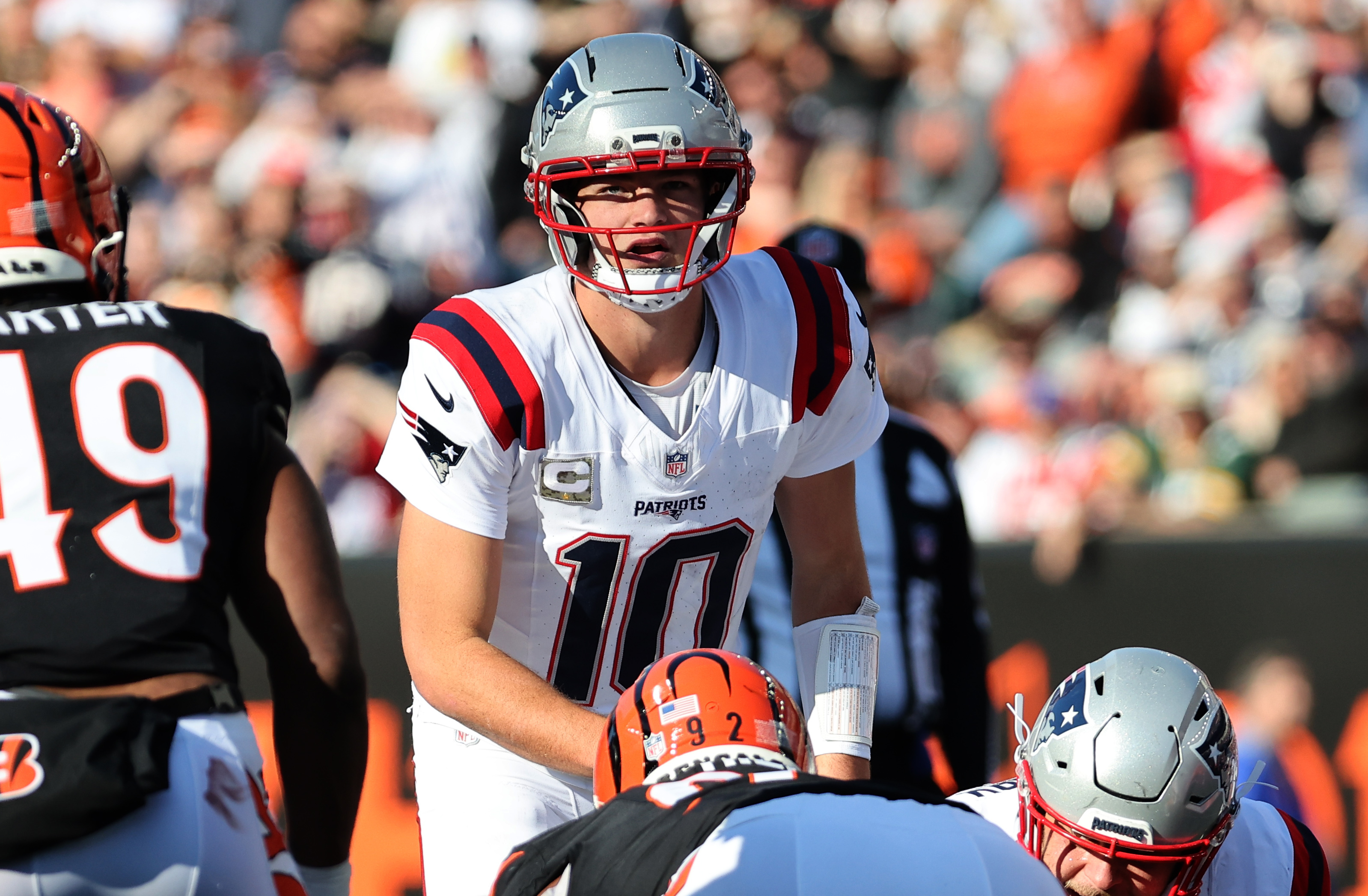 NFL MVP Odds & Favorites 2025-26: Maye Closes on Stafford in 2-Horse Race