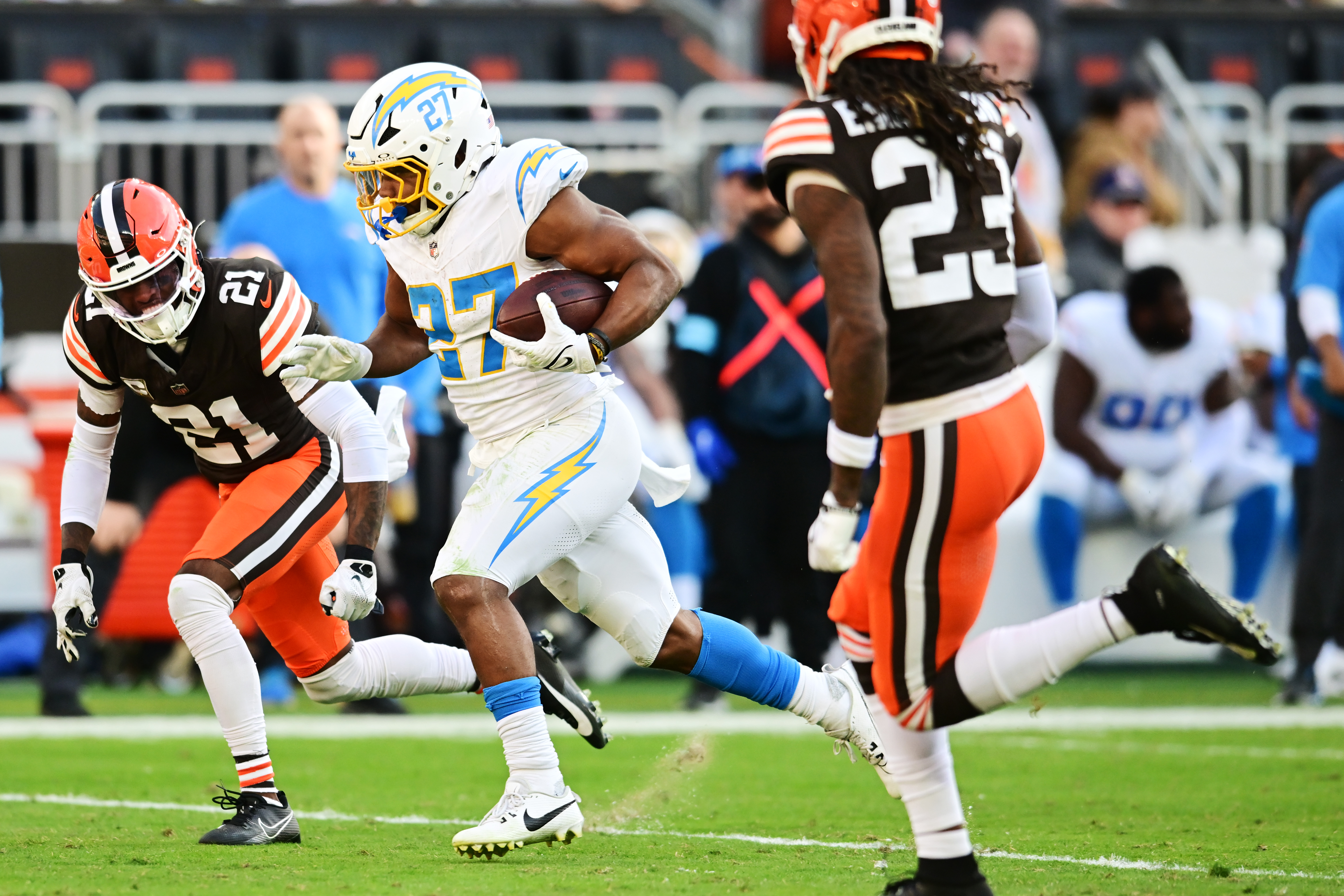 Bengals vs. Chargers Parlay Picks & Predictions: SNF SGP Odds