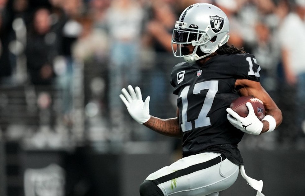 Raiders vs. Broncos Predictions, Picks & Odds Week 1 - Cash in on the Adams  Advantage