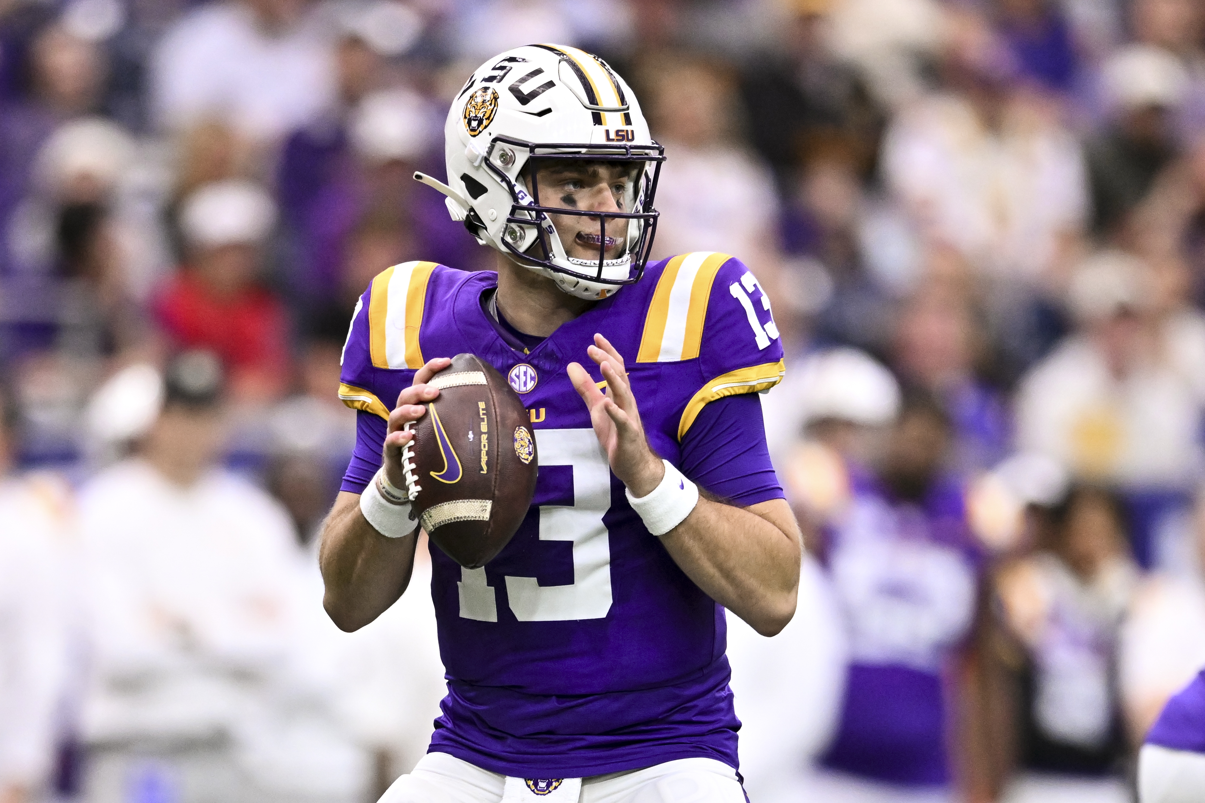 College Football Parlay Picks & Week 1 Predictions: Our Best Bets at +1068 Odds