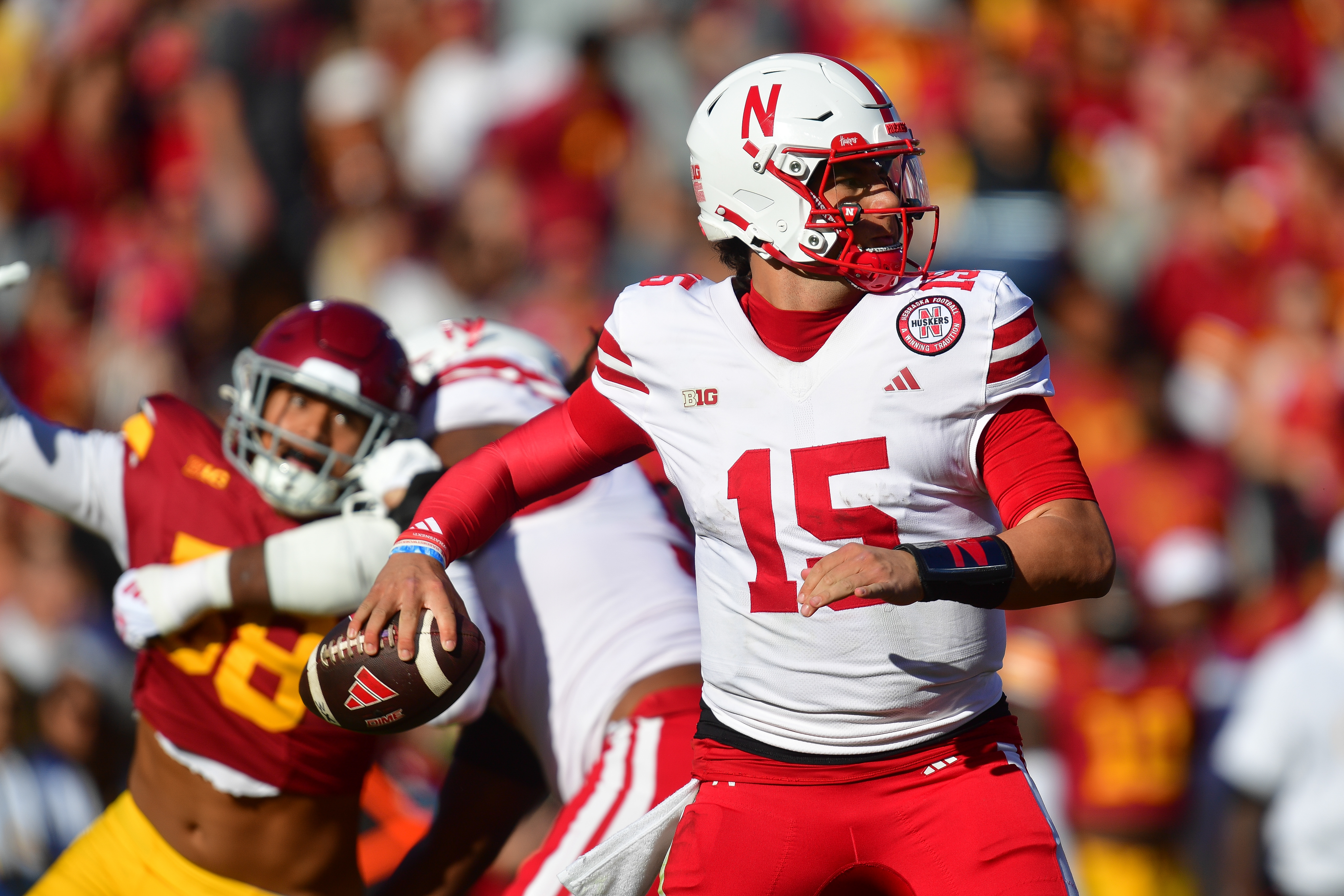 Heisman Trophy Long Shot Predictions 2025-26: Lagway, Johnson, Raiola Value Picks
