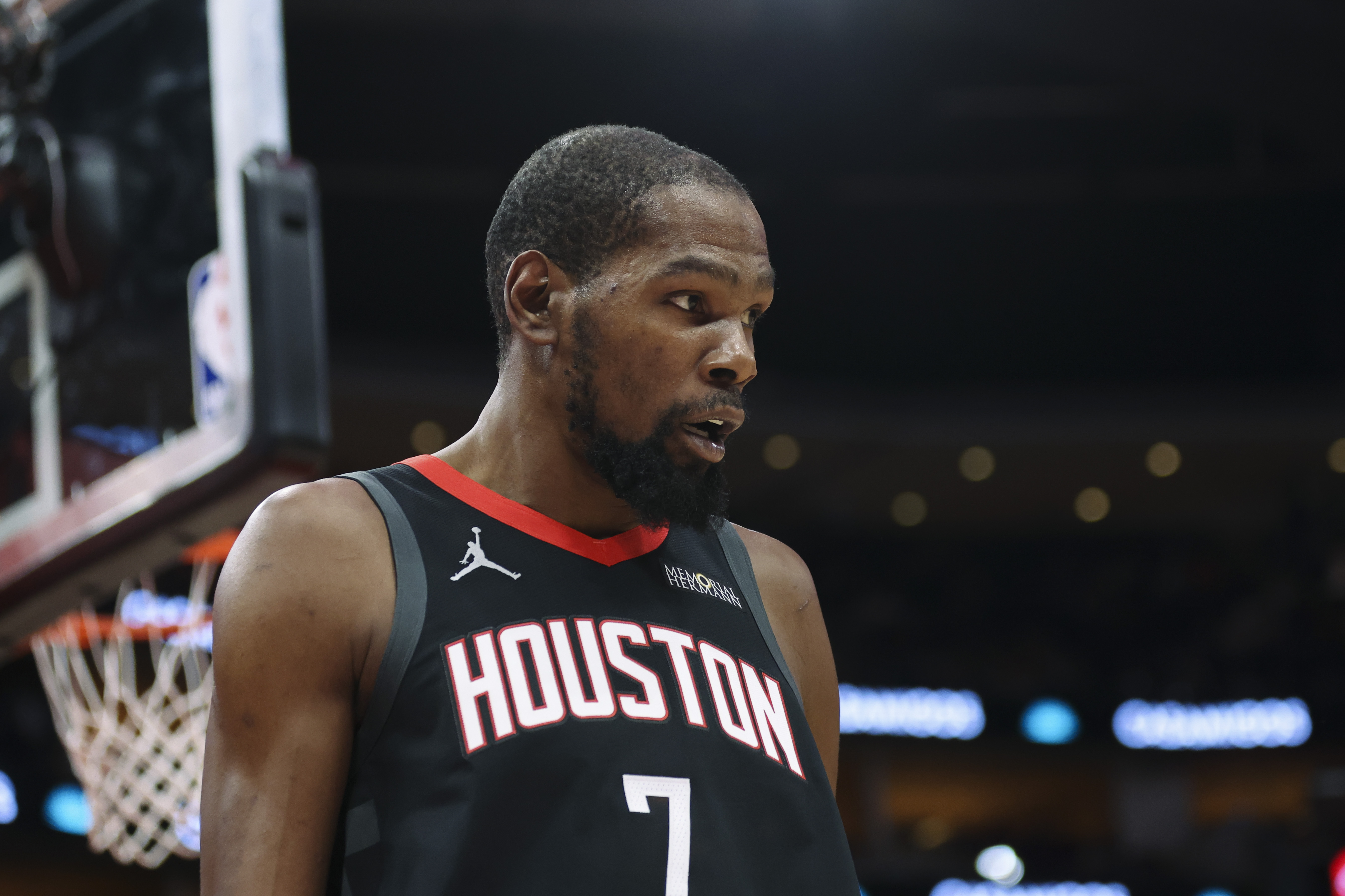 Houston Rockets forward Kevin Durant (7), seen here reacting after a play, is featured in our Timberwolves vs. Rockets player props and best bets today.