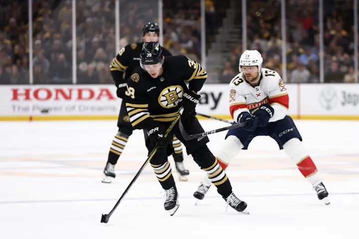 Panthers vs. Bruins Predictions & Odds: Game 4 Expert Picks for Sunday