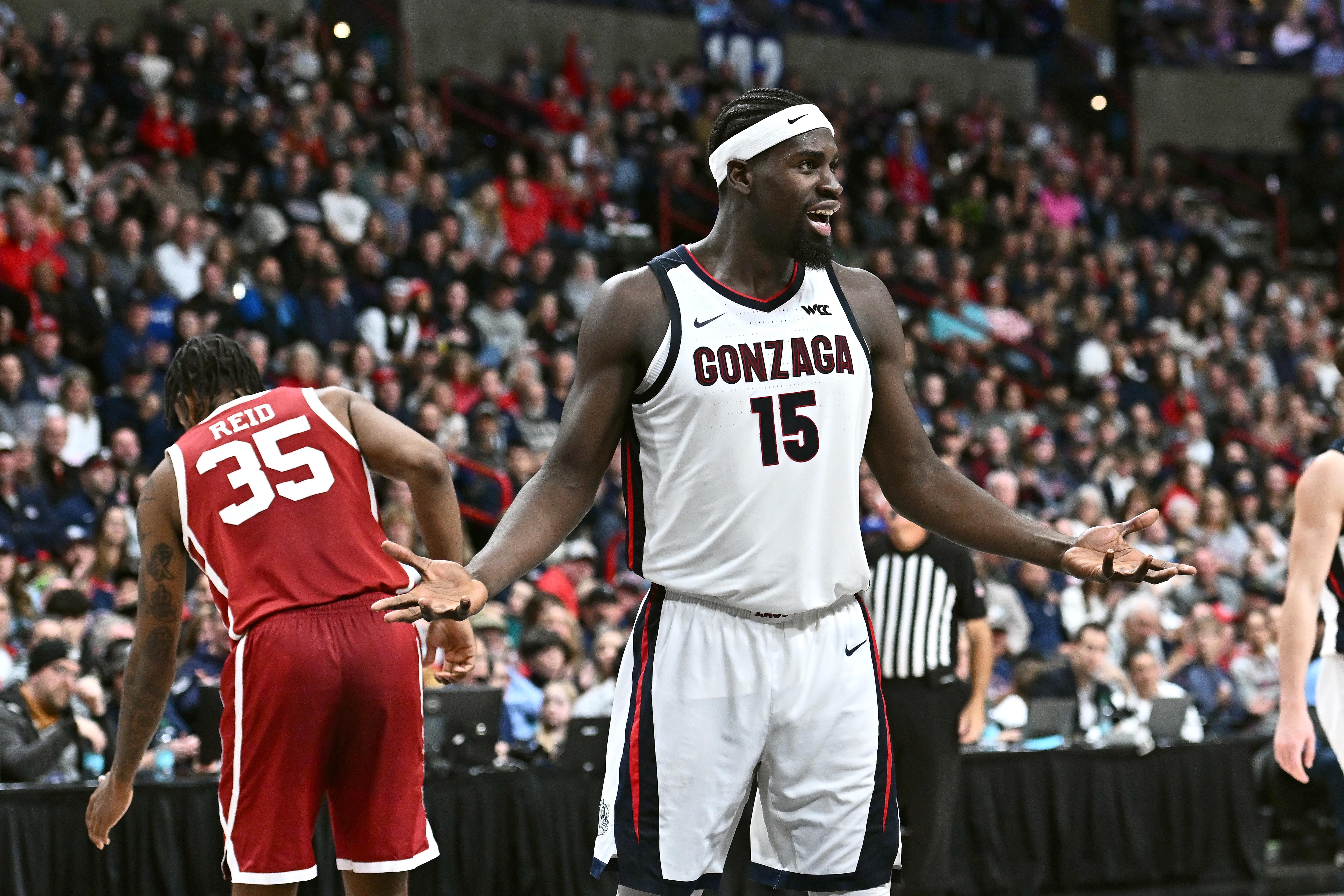 Gonzaga Bulldogs forward Graham Ike (15) reacts as part of our Creighton vs. Gonzaga prediction, betting odds & expert picks.