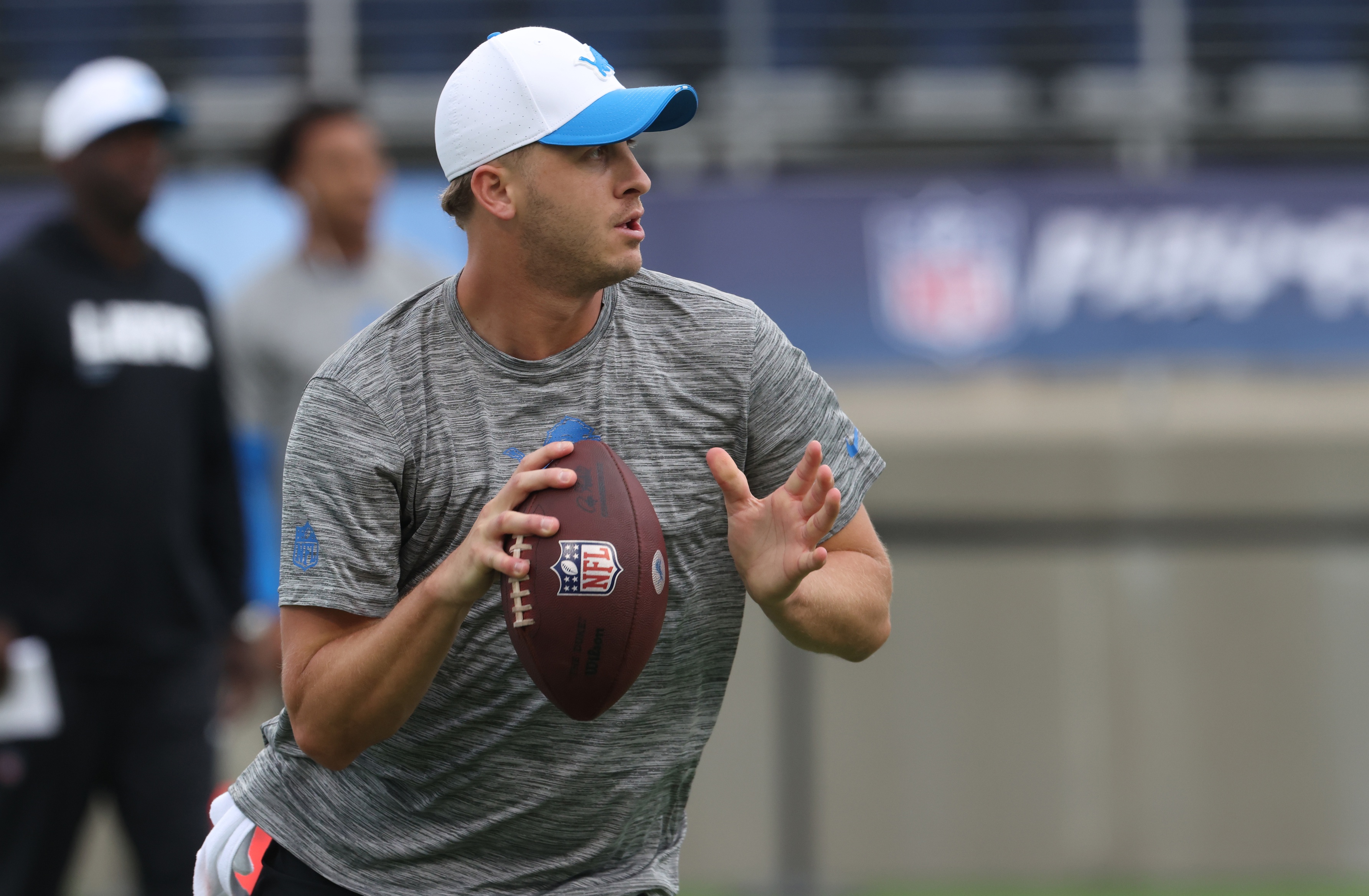 NFL Futures Bets to Make This Week: Regular Season Best Player, Team Prop Bets  