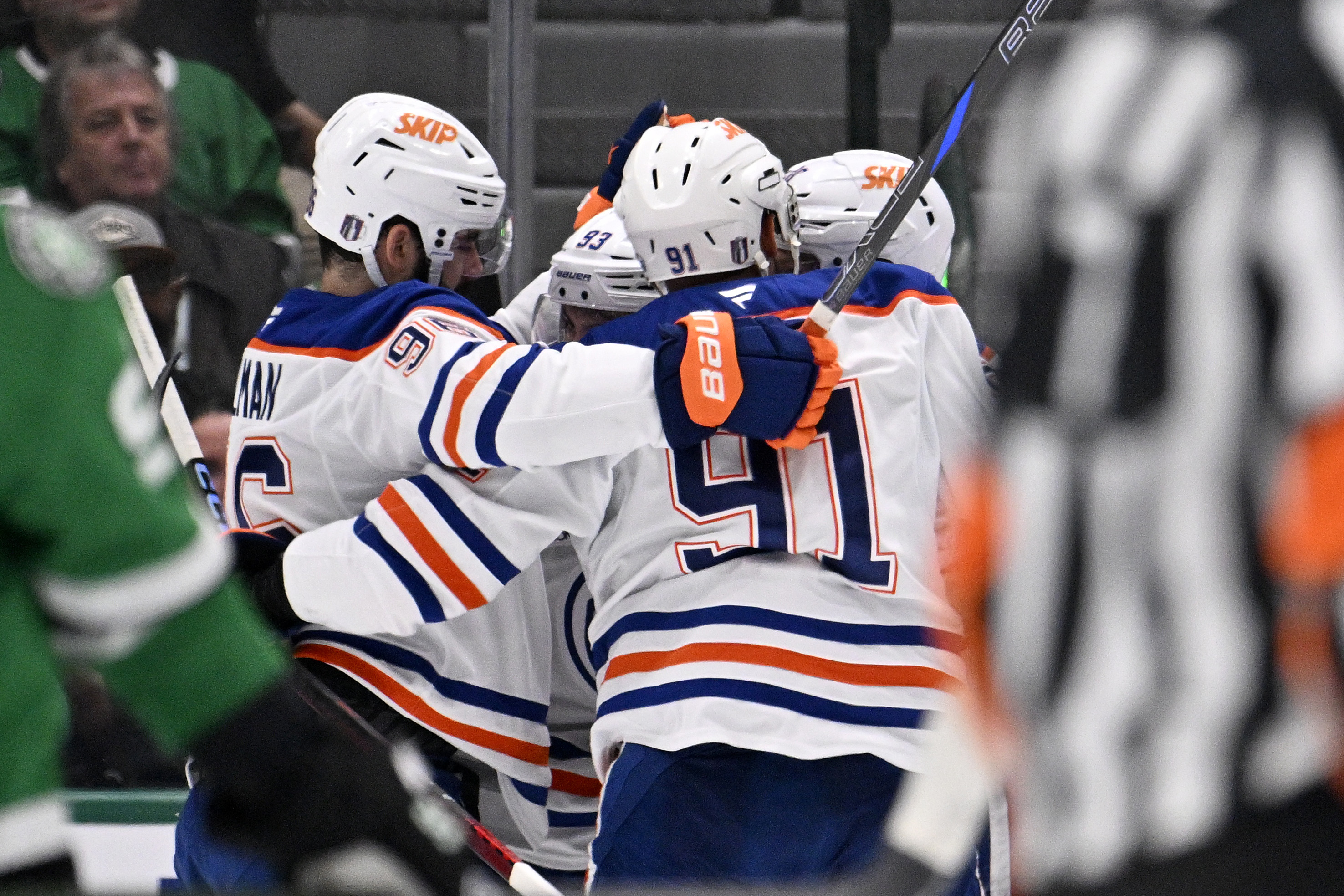 Stars vs. Oilers Prediction Today: Game 3 Odds & Expert Picks  