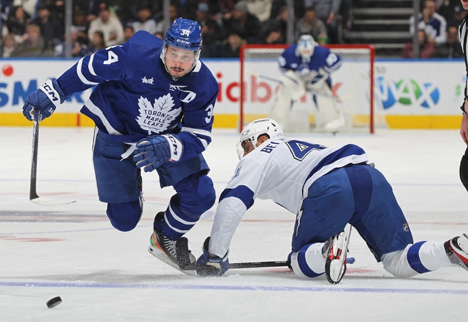 Lightning vs. Maple Leafs Predictions, Picks & Odds Same Game Parlay