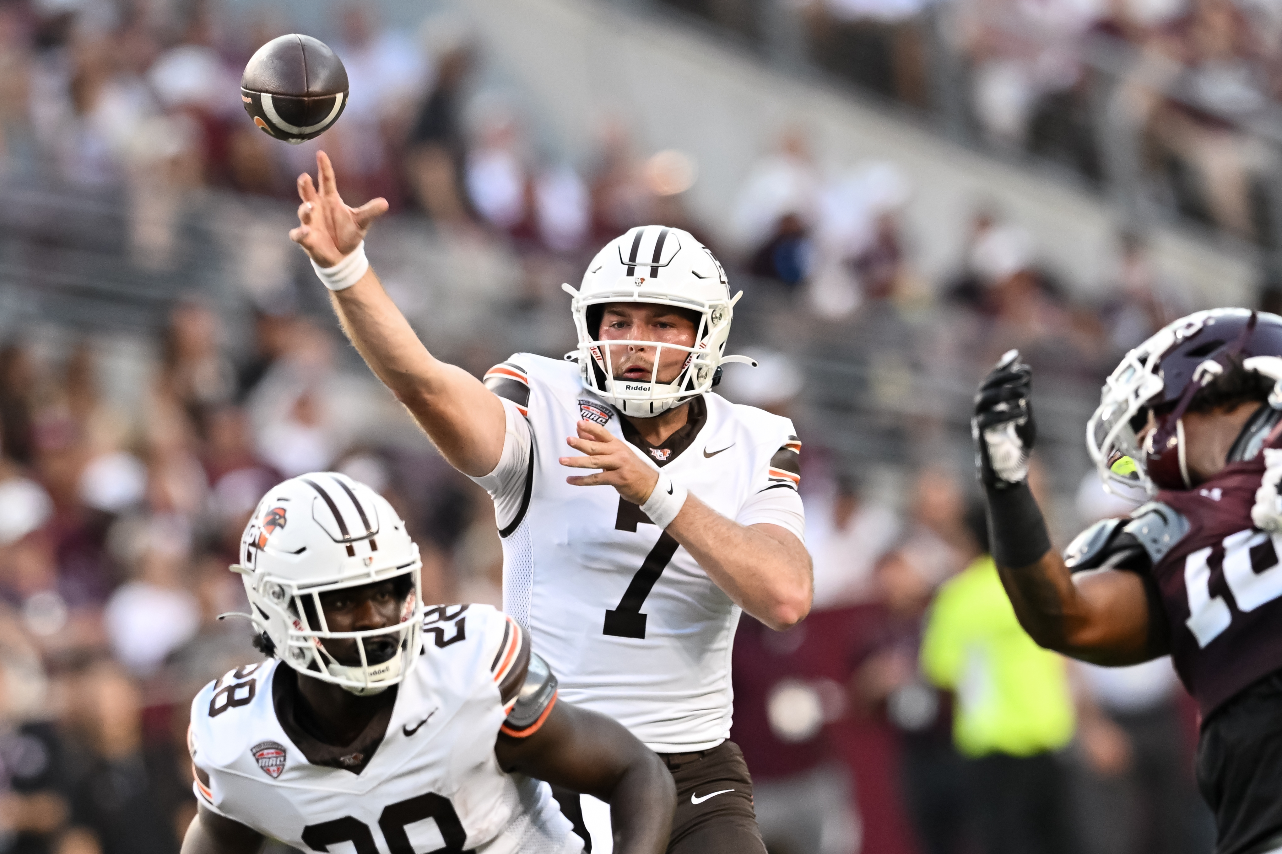 Western Michigan vs. Bowling Green Prediction, Picks & Odds: Week 12