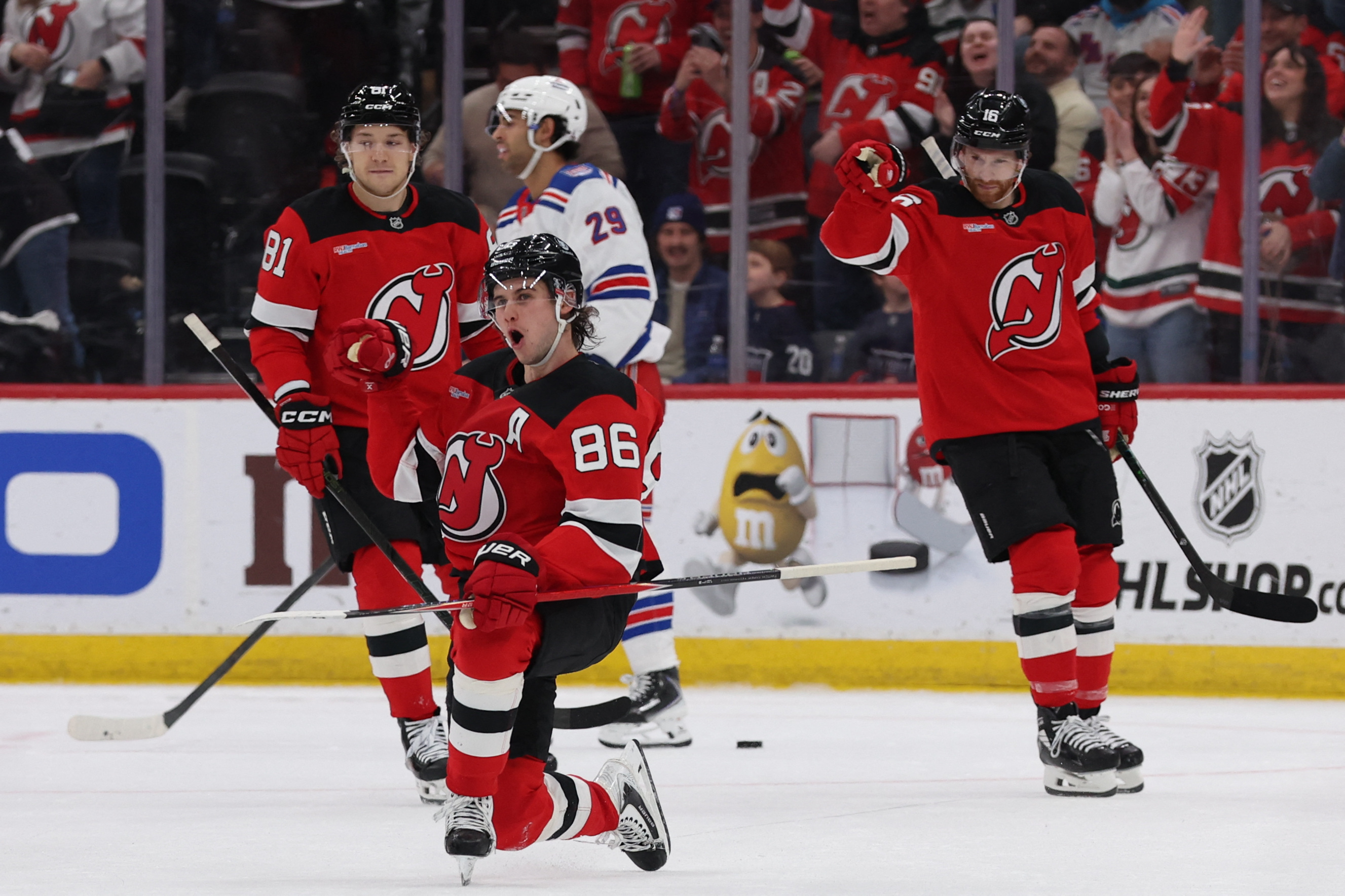 🏒 Red Wings vs. Devils Prediction & Odds: NHL Picks Today (March 8)