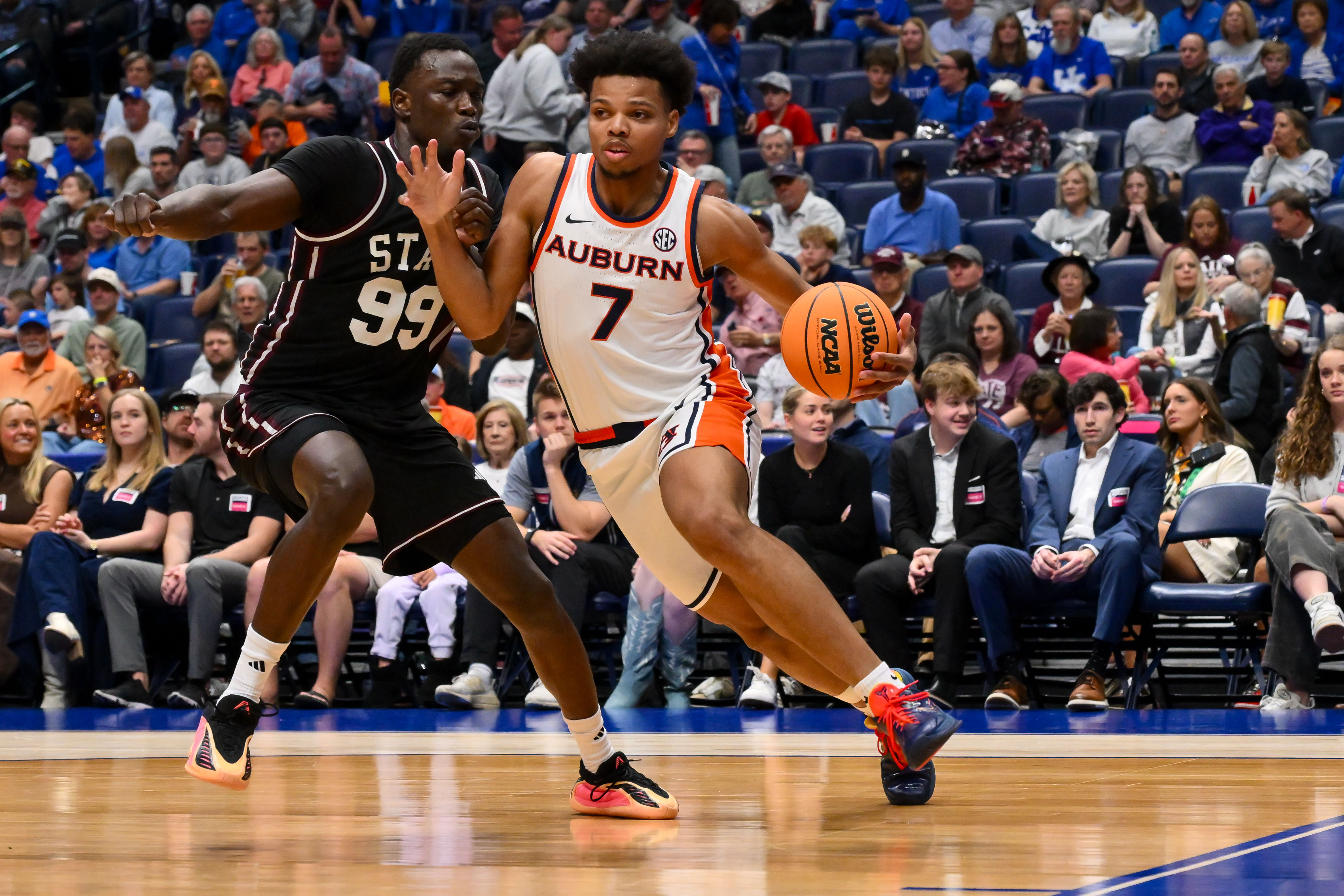 Our NIT predictions break down the semifinal games, with Auburn's Keyshawn Hall helping the Tigers to the top of the oddsboard.