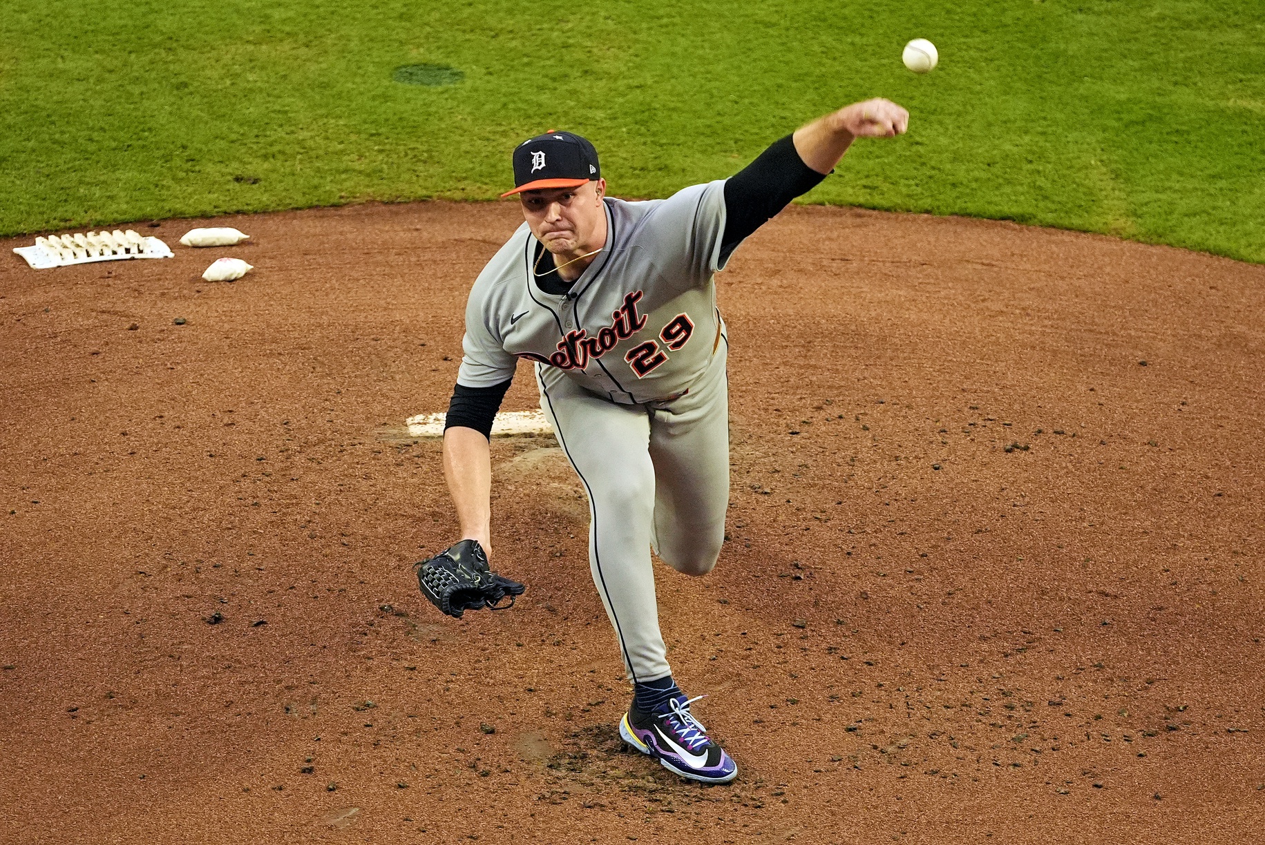 Tigers vs. Rangers Prediction, Odds & Expert Picks for Sunday Night Baseball 