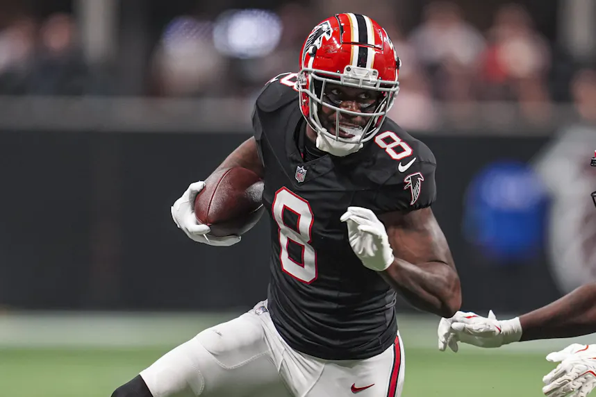 Atlanta Falcons tight end Kyle Pitts runs as we look our anytime touchdown scorer parlay for Week 7.