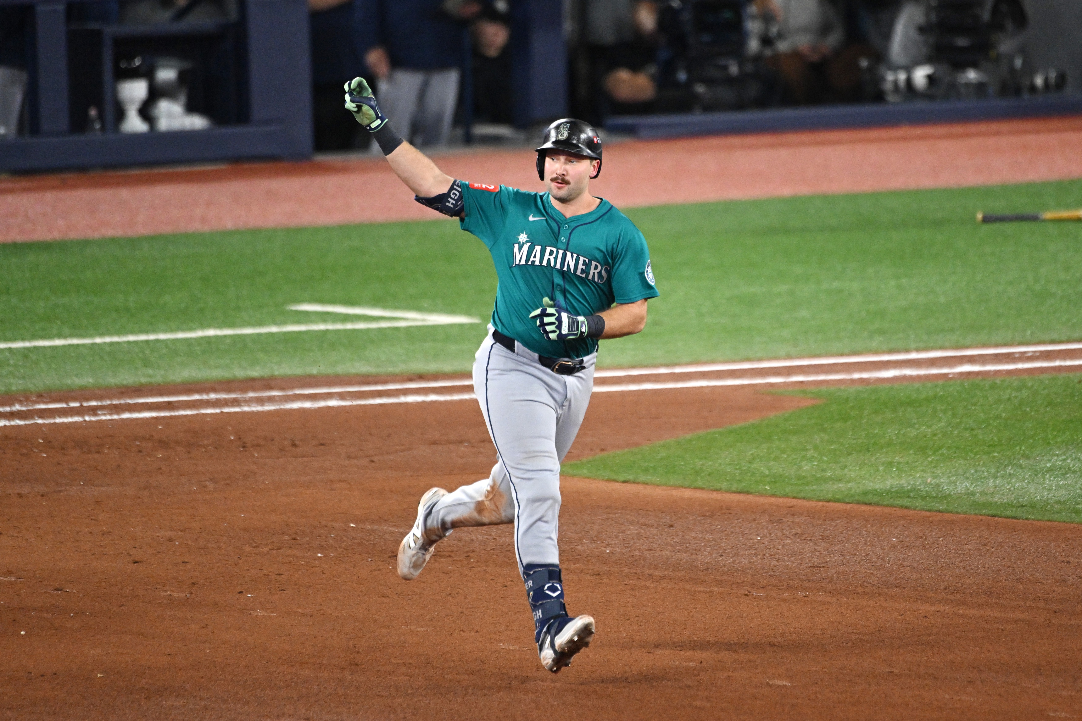 Blue Jays vs. Mariners Player Props Tonight: MLB Picks & Best Bets for ALCS Game 5