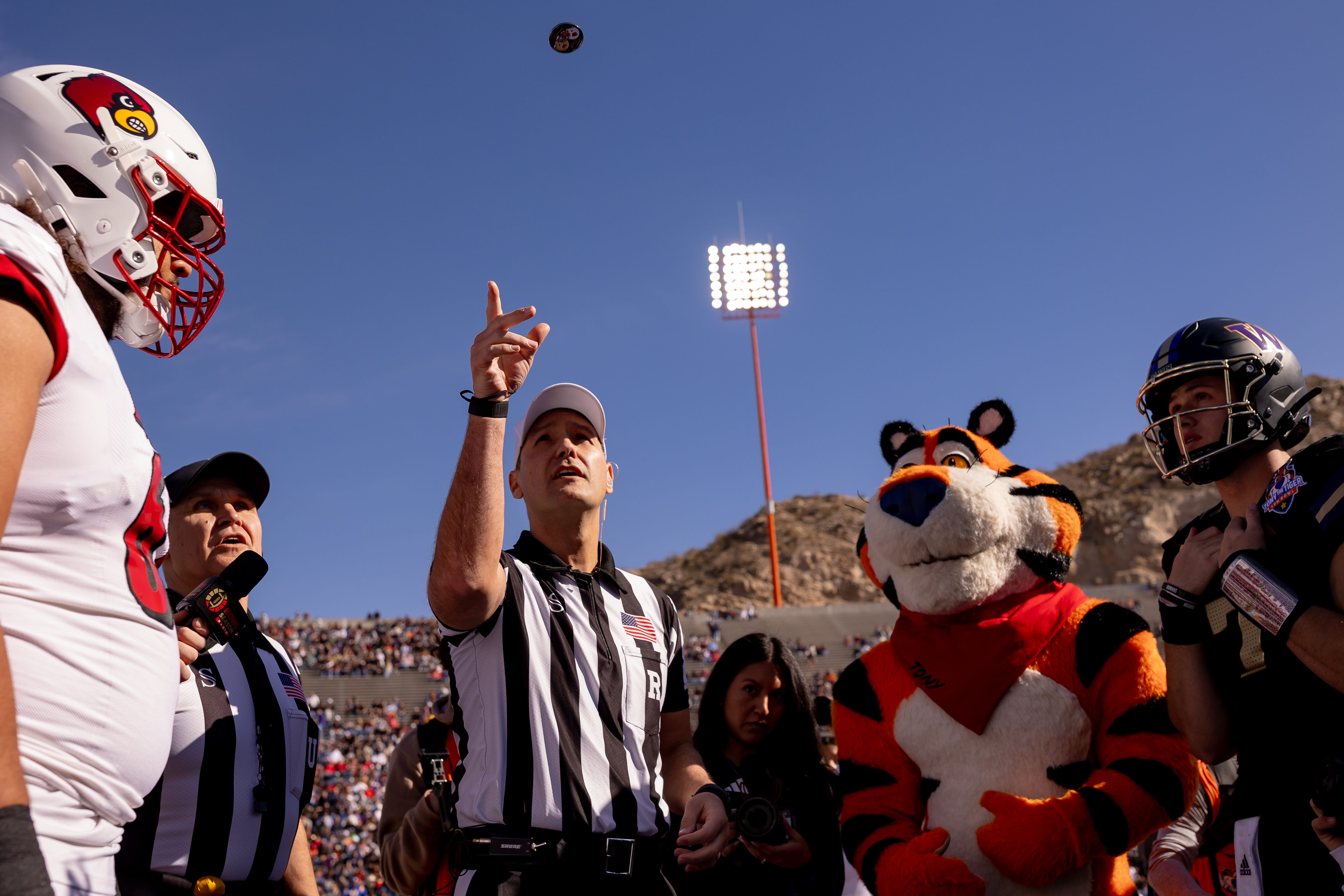 College Football Bowl Game Odds & Schedule 2025-26: Full Bowl Season Guide