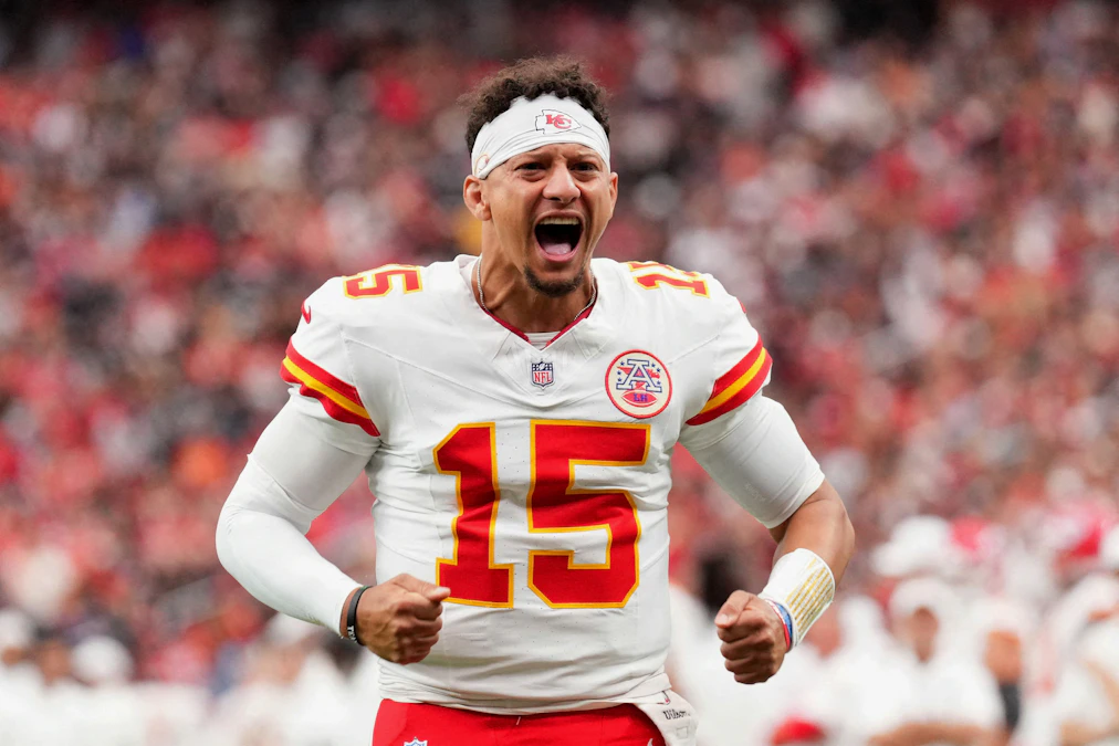 Chiefs vs. Seahawks Expert Picks for SNF: Sunday Night Football Predictions (Oct. 25)