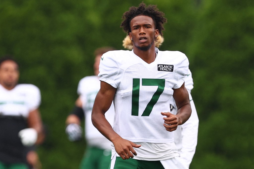 Florham Park, New Jersey, USA. August 2, 2022, Florham Park, New Jersey,  USA: New York Jets' wide receiver Elijah Moore (8) during Jets training  camp at the Atlantic Health Jets Training Center