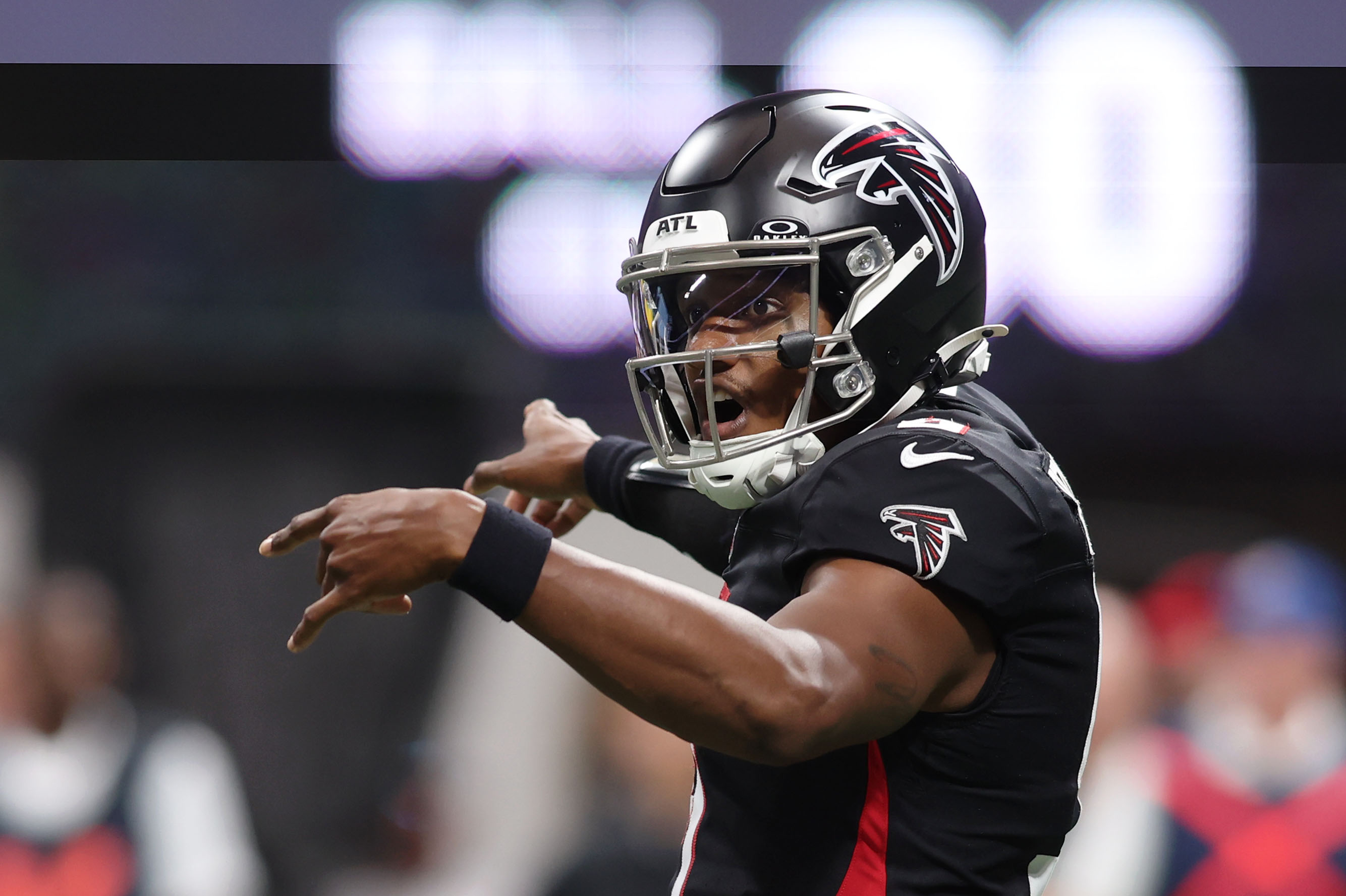 Early Falcons vs. Vikings Prediction, Odds & Picks for SNF: NFL Week 2