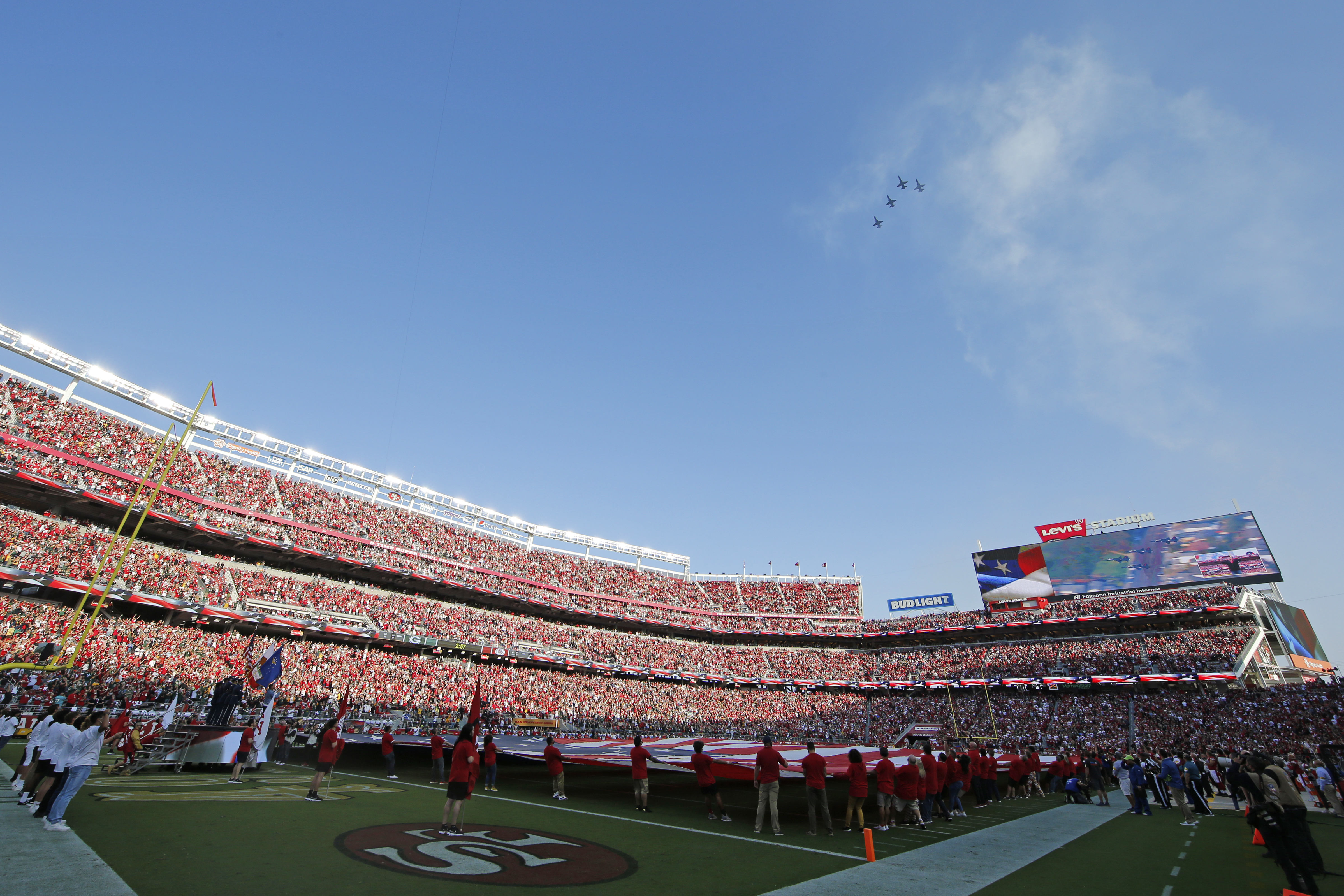 Jets fly overhead at Levi's Stadium as we look at the latest Super Bowl weather forecast for Seahawks vs. Patriots.