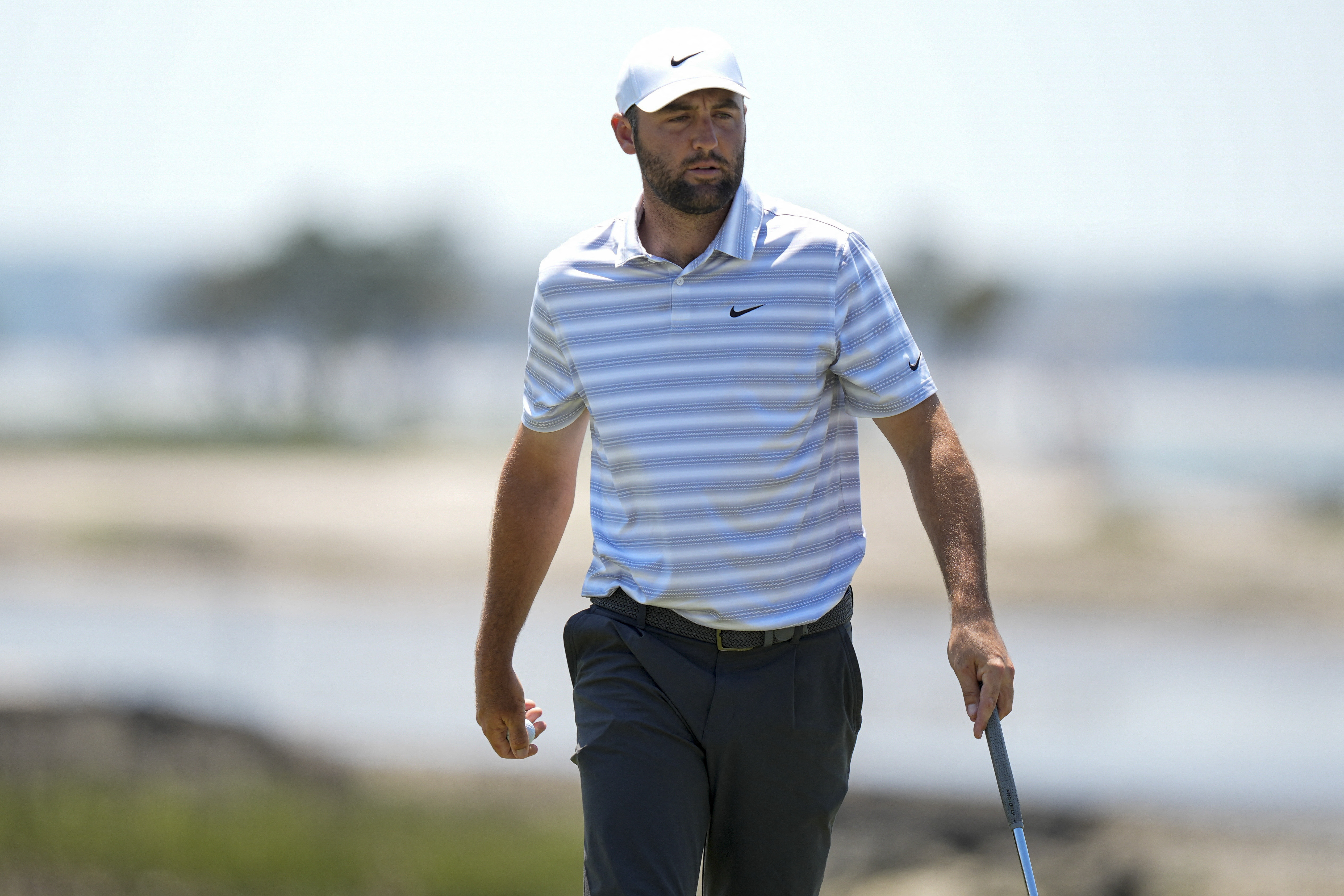 Scottie Scheffler walks off the 18th green as we break down our RBC Heritage Round 4 picks & predictions.