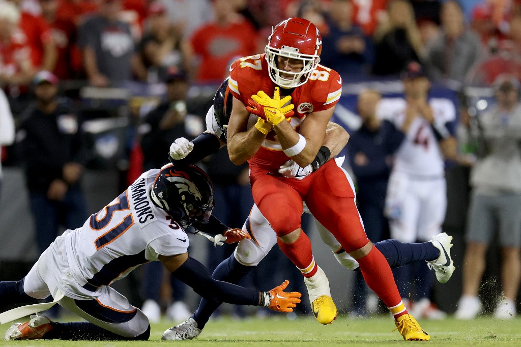 Travis Kelce NFL Player Props, Odds Picks & Predictions