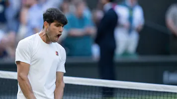 Wimbledon Odds & Favorites: Alcaraz, Sabalenka Lead Entering Round of 16